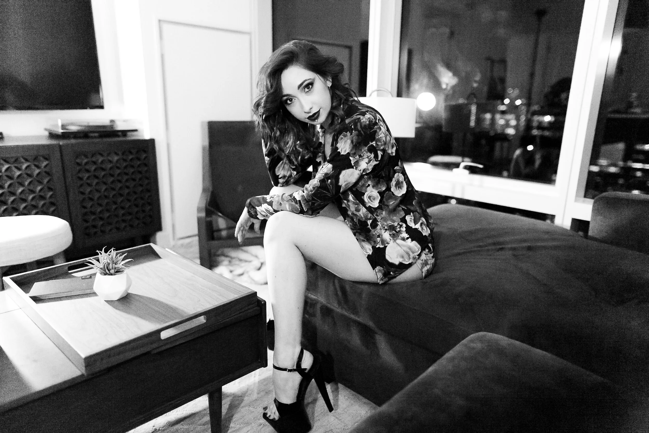 Farrah Queer Boudoir Session-70.jpg