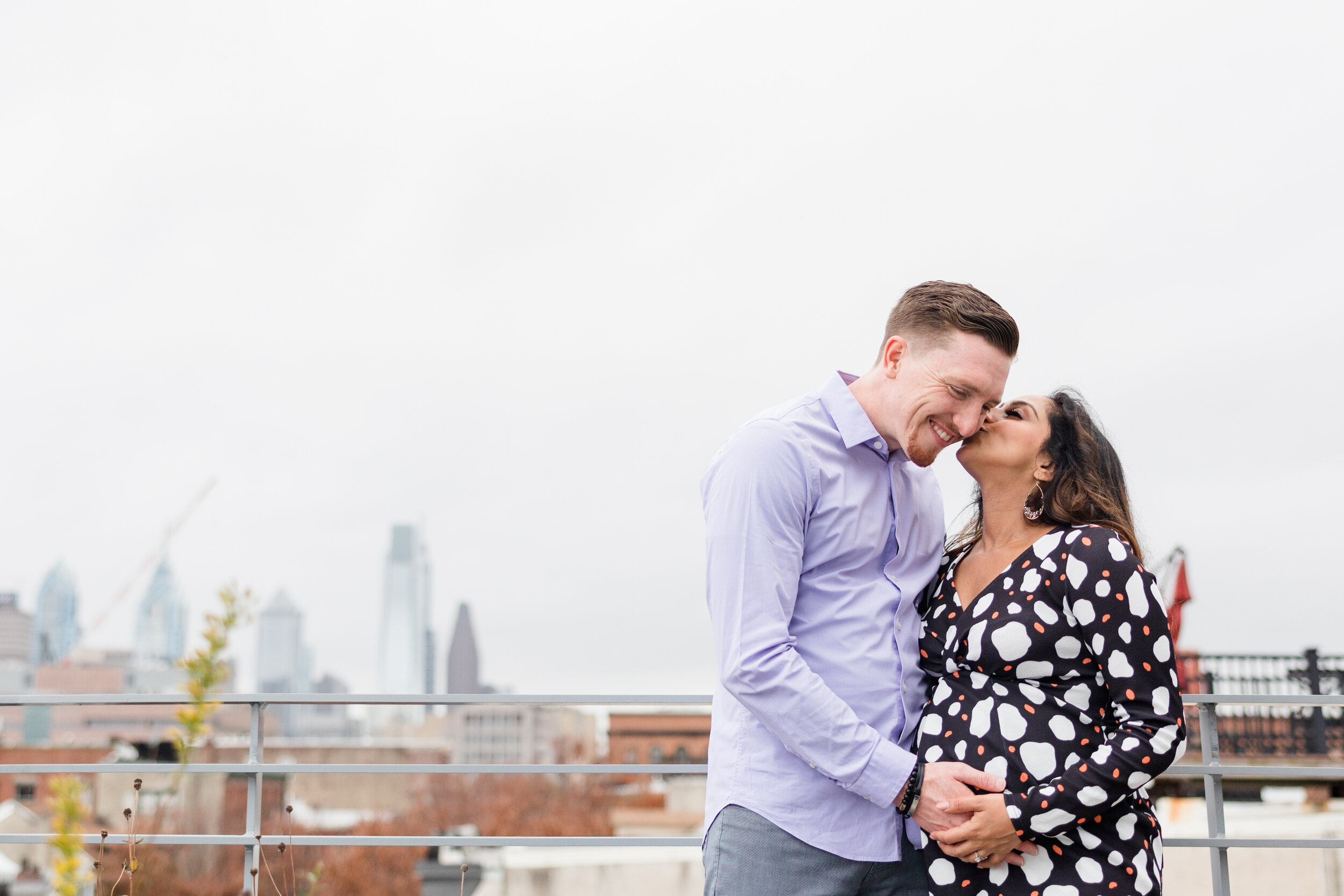 Rooftop-Philly-Glam-Maternity-Session-Bridge-On-Race-Old-City11.jpg