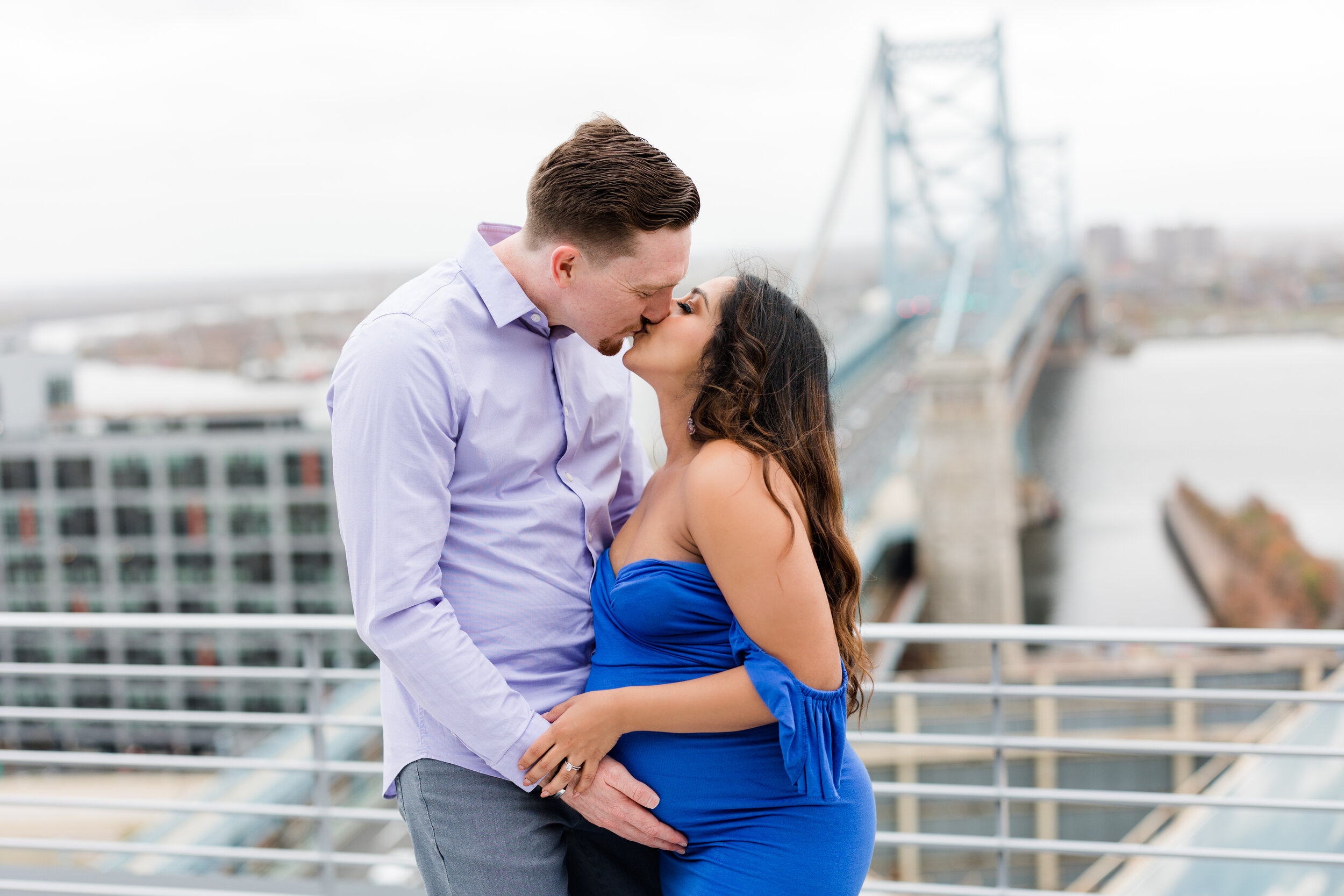 Rooftop-Philly-Glam-Maternity-Session-Bridge-On-Race-Old-City26.jpg