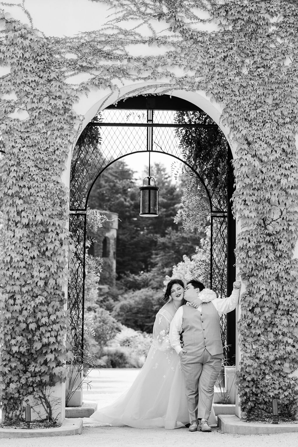 Longwood-Gardens-Lesbian-Wedding-Photos-byLGBTQ-owned-photography-company-Swiger-Photography-37.jpg