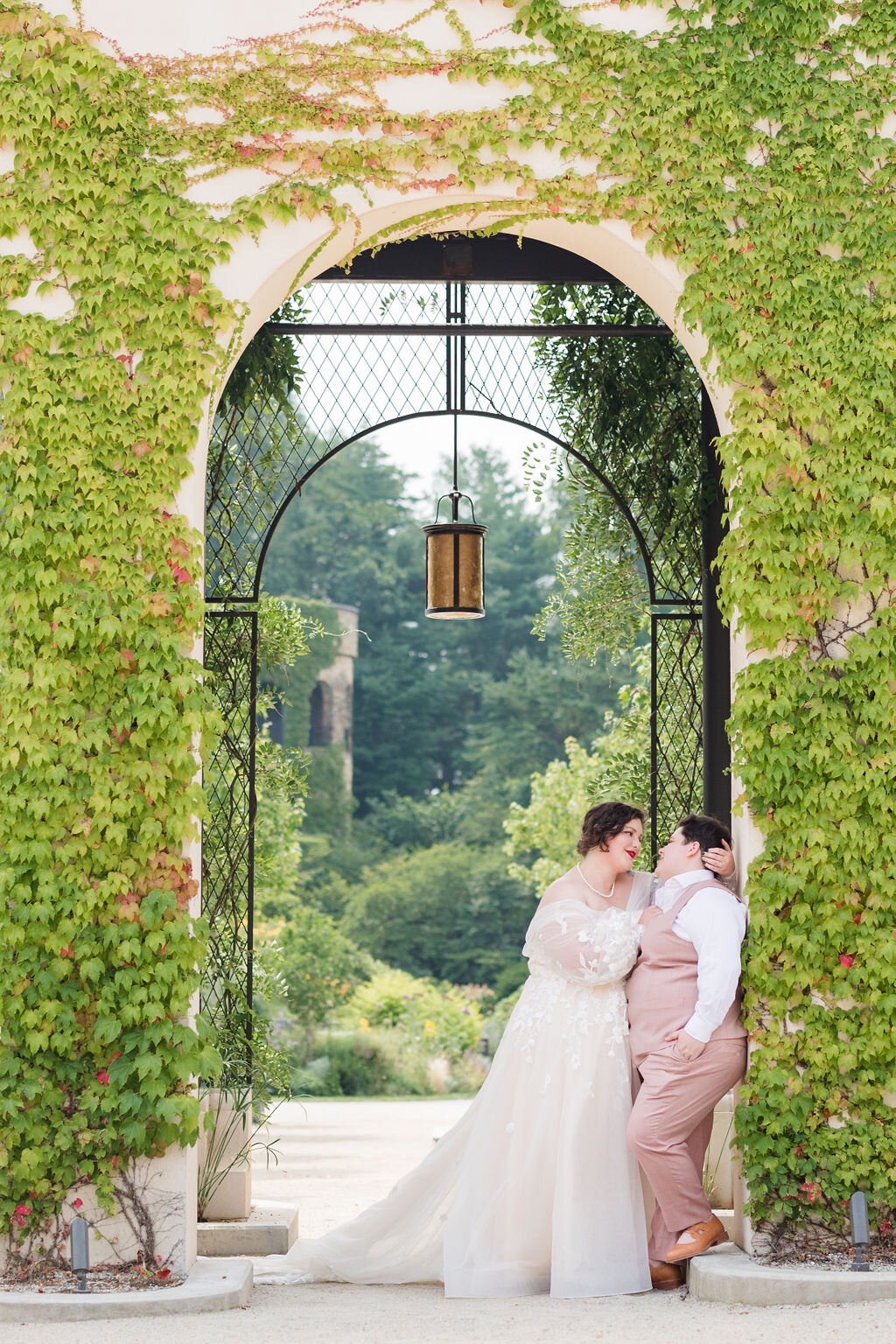 Longwood-Gardens-Lesbian-Wedding-Photos-byLGBTQ-owned-photography-company-Swiger-Photography-39.jpg