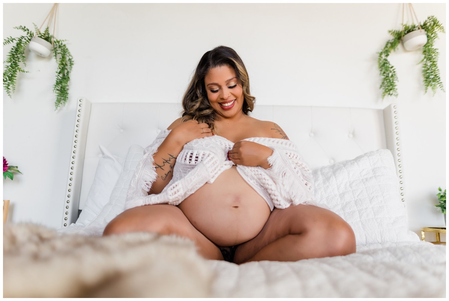Philadelphia-Maternity-Boudoir-Photographers-sexy-pregnancy-photos-13.jpg