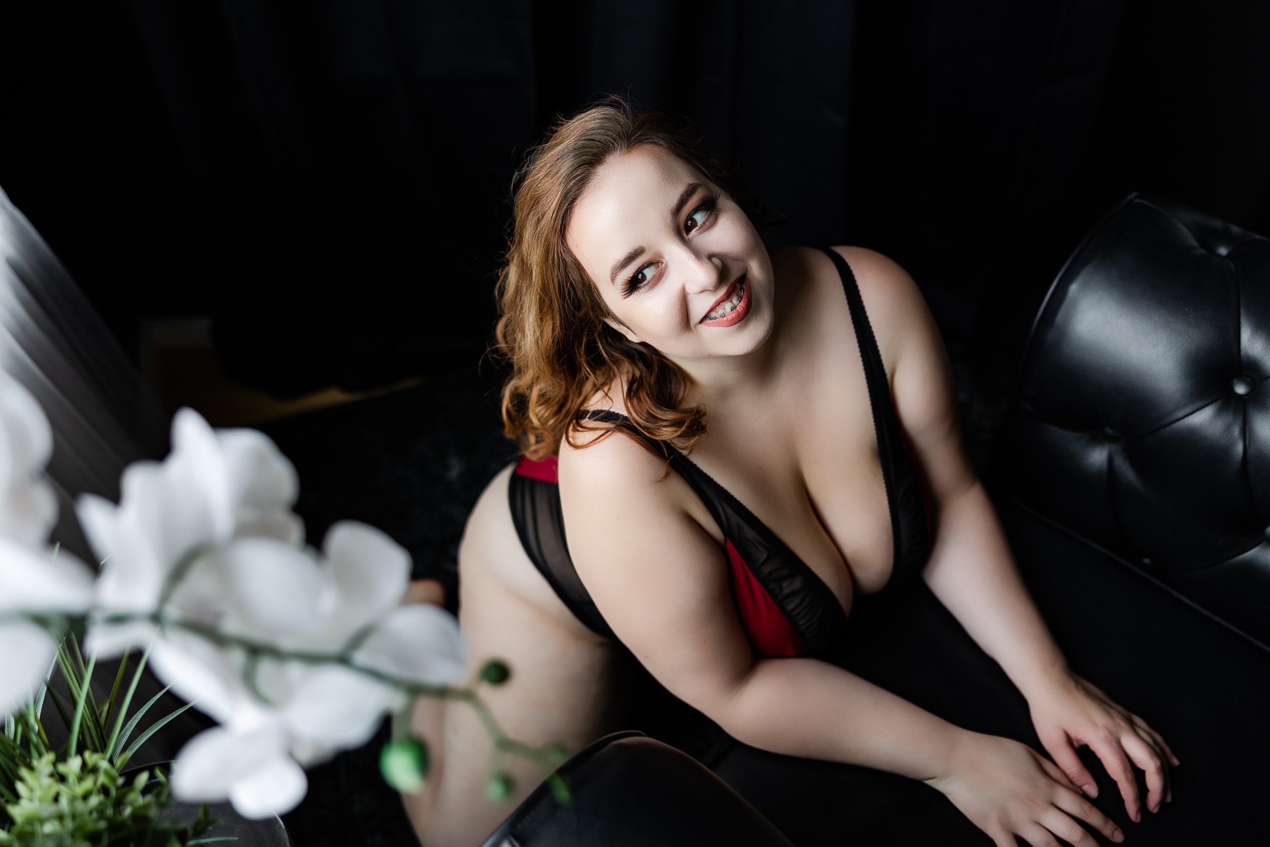 Boudoir-photos-Philly-body-positive-burlesque-21.jpg