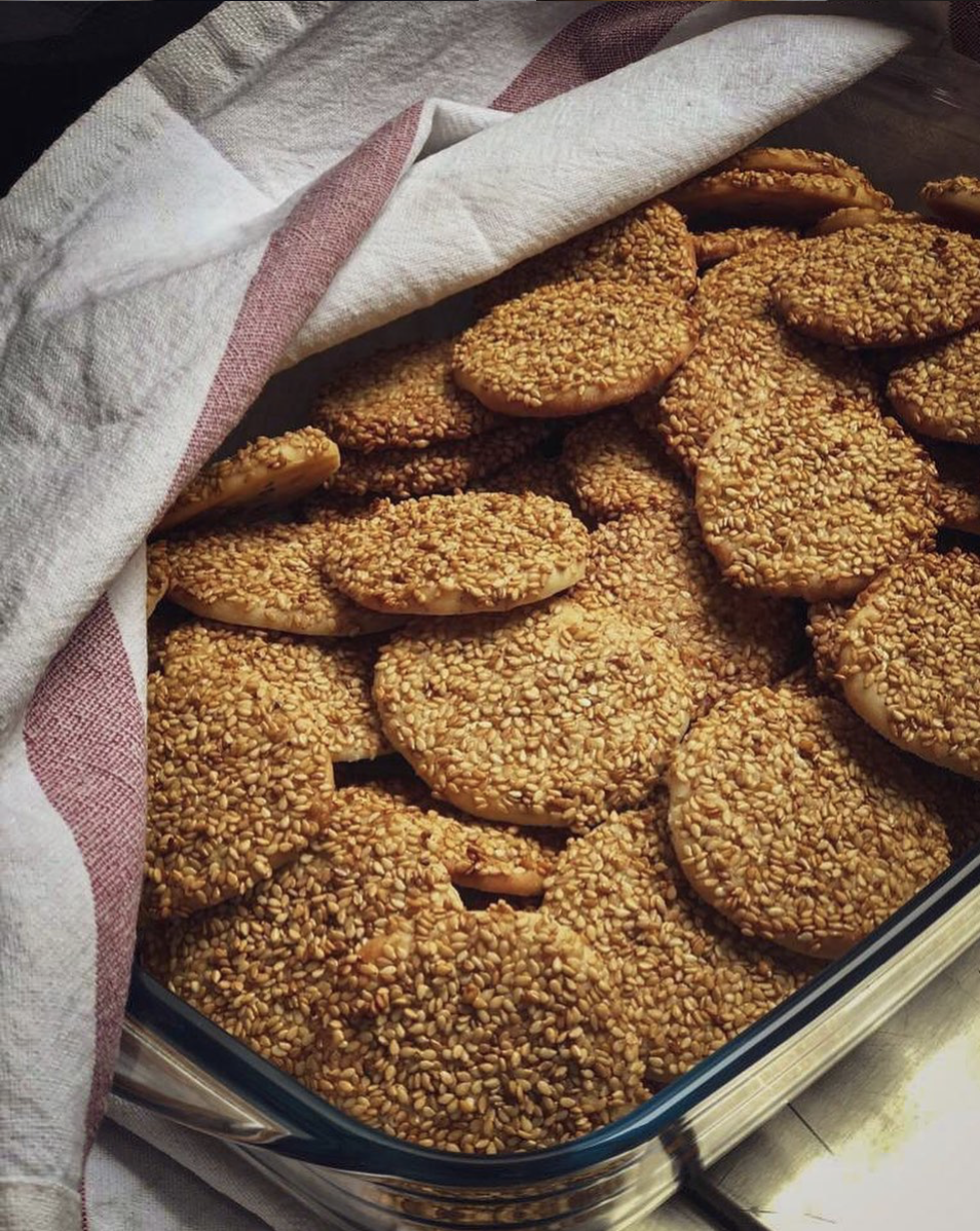 Barazek, biscuits croustillants au sésame doré.