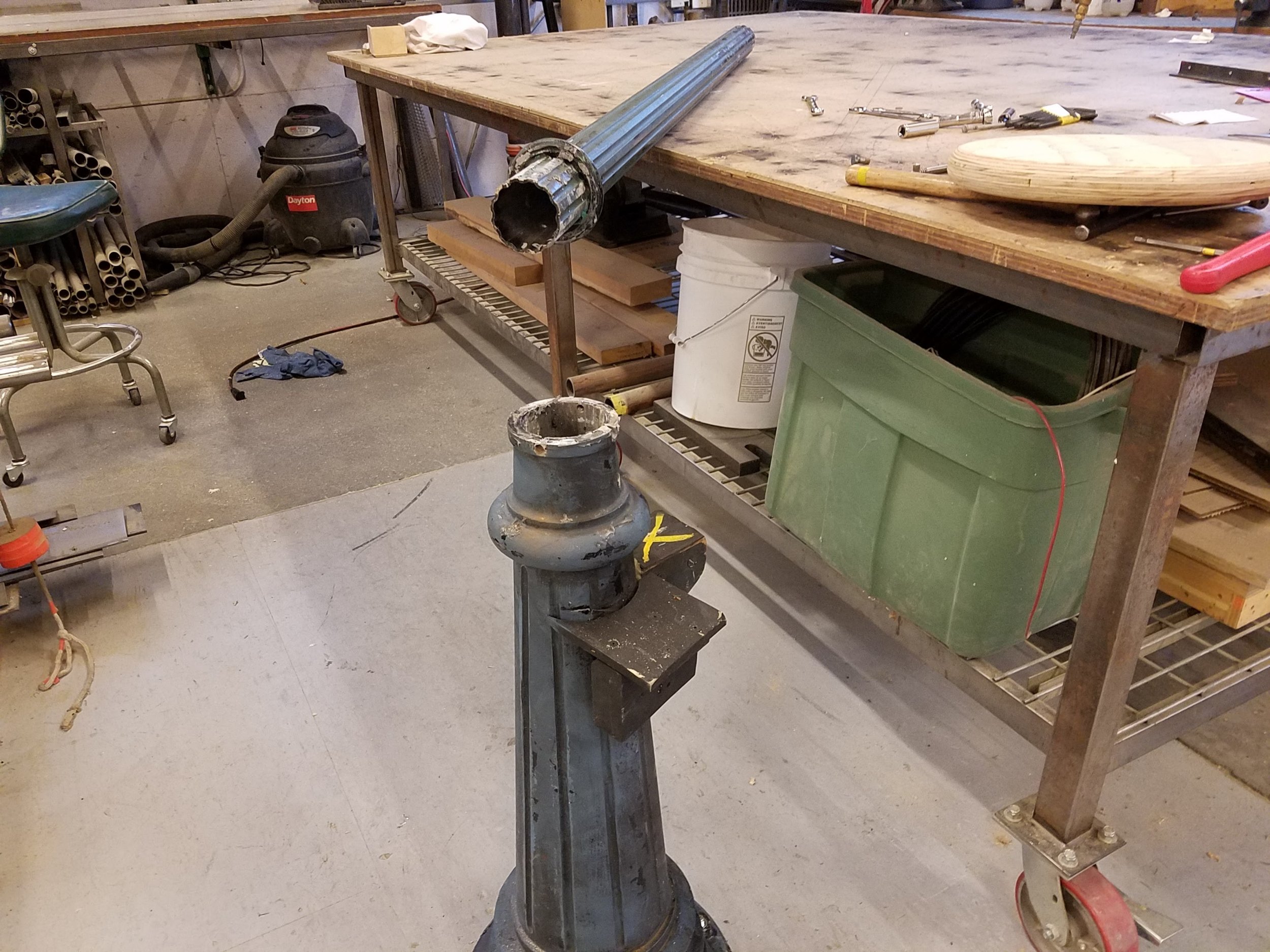  The lamppost before modifications. 
