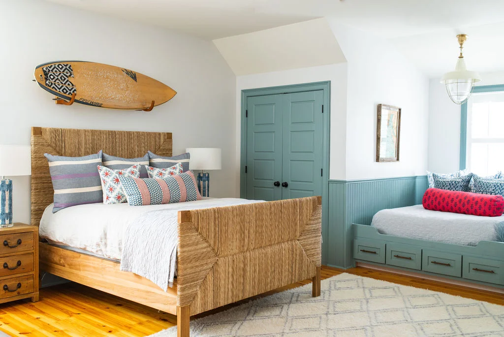 Surfer's Room