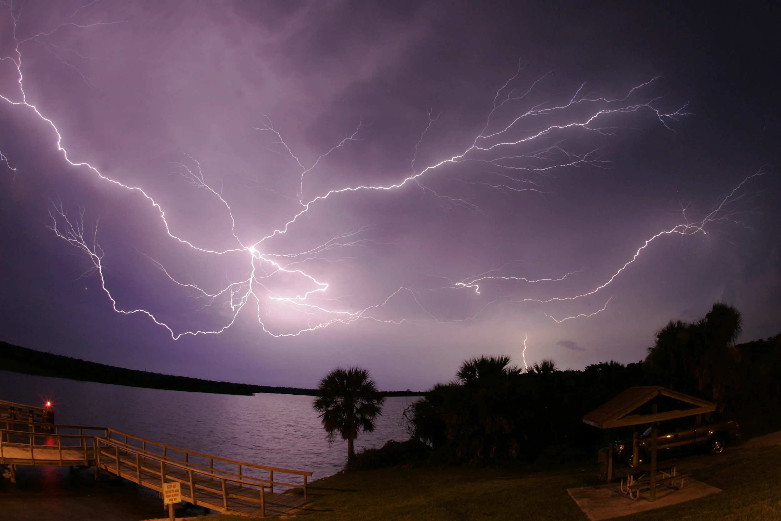 PCN CITY LIGHTNING.jpg