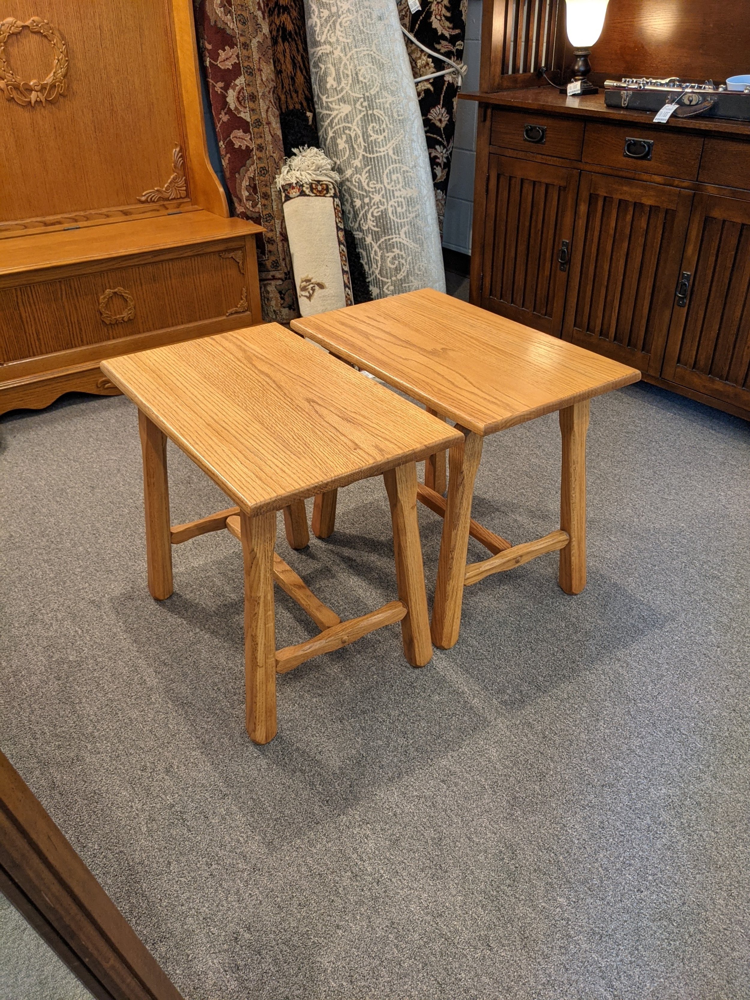 Solid Oak End/Side Table