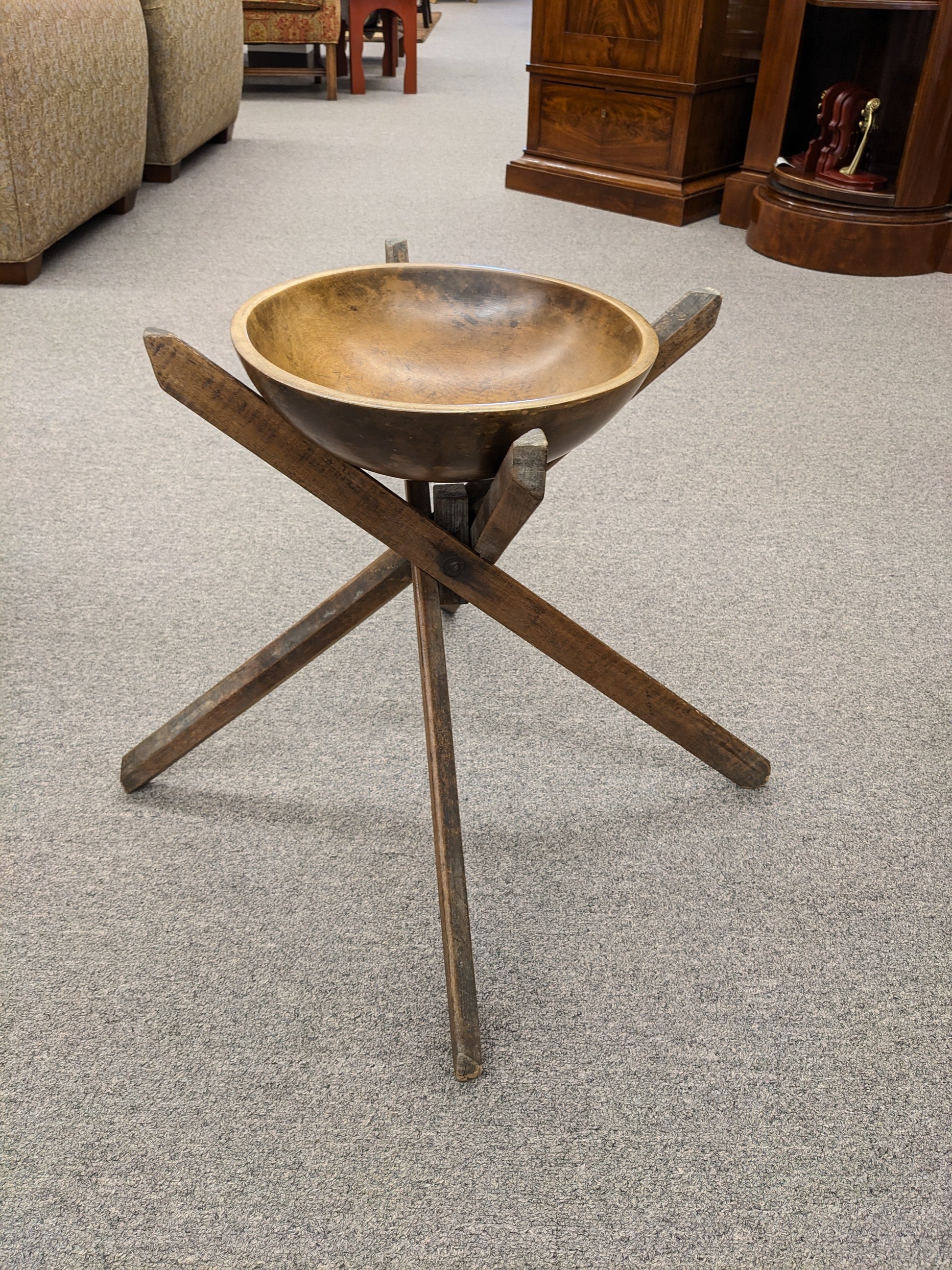 Munising Dough Bowl w/ Stand