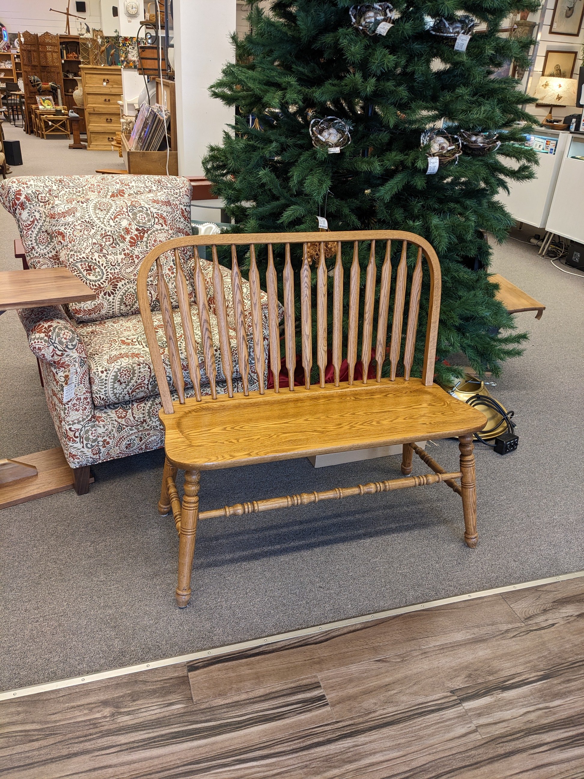 Oak Windsor Spindle Settee/Bench