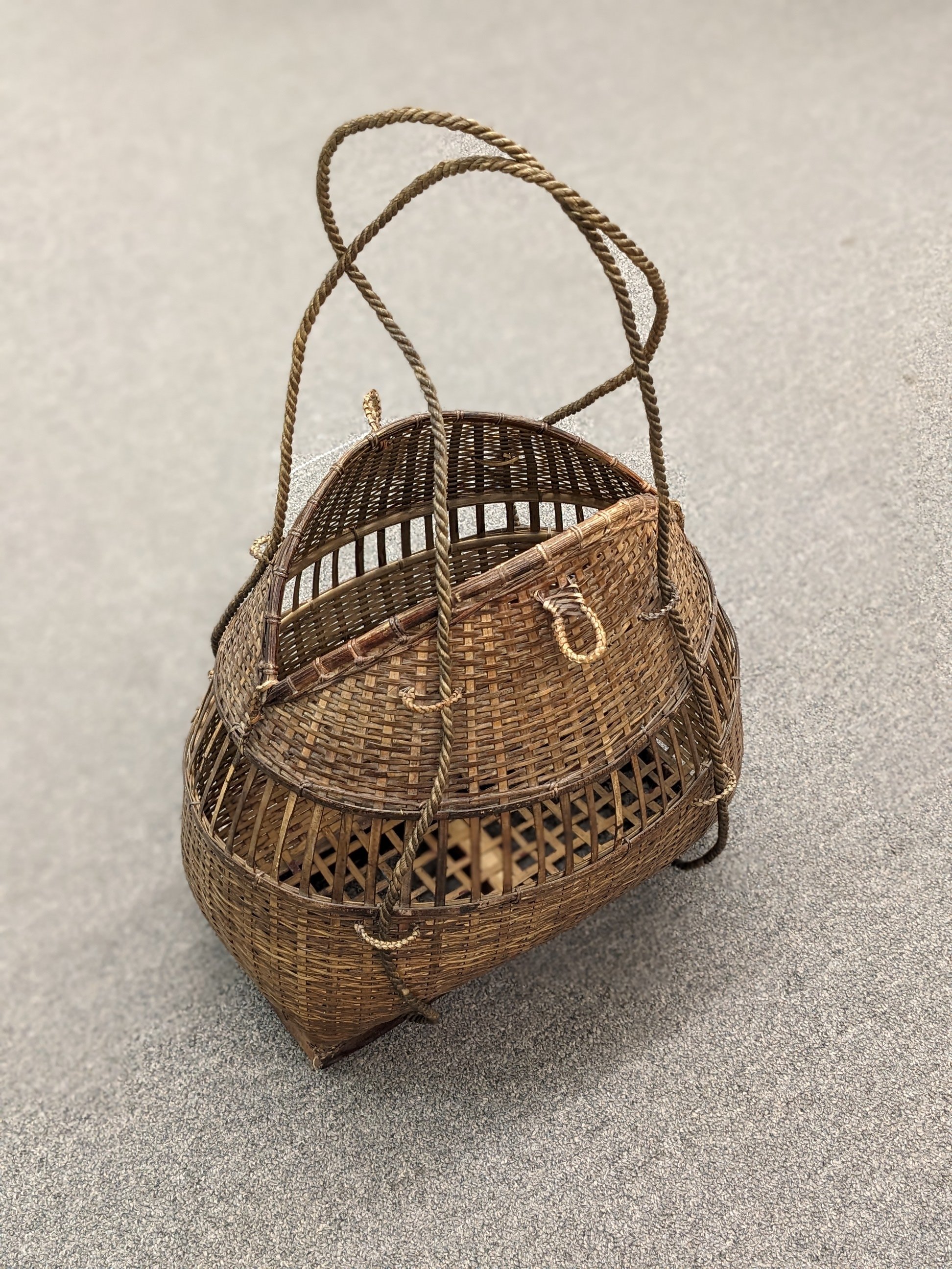 Vtg Woven Bamboo Fish Basket