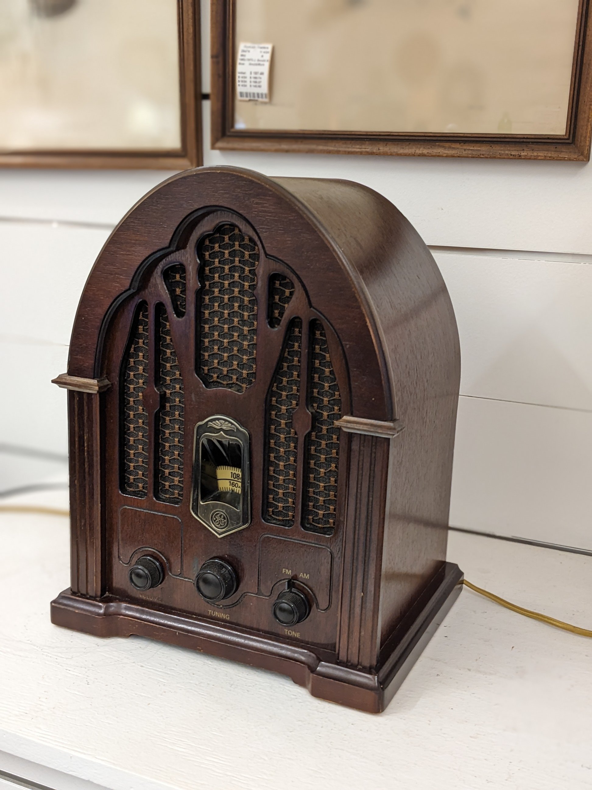 GE 1923 Replica Cathedral Radio