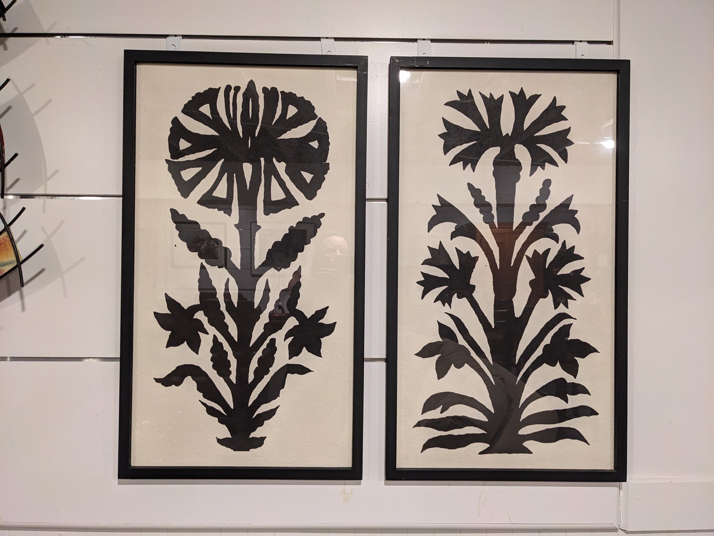 Pair B&amp;W Graphic Floral Prints