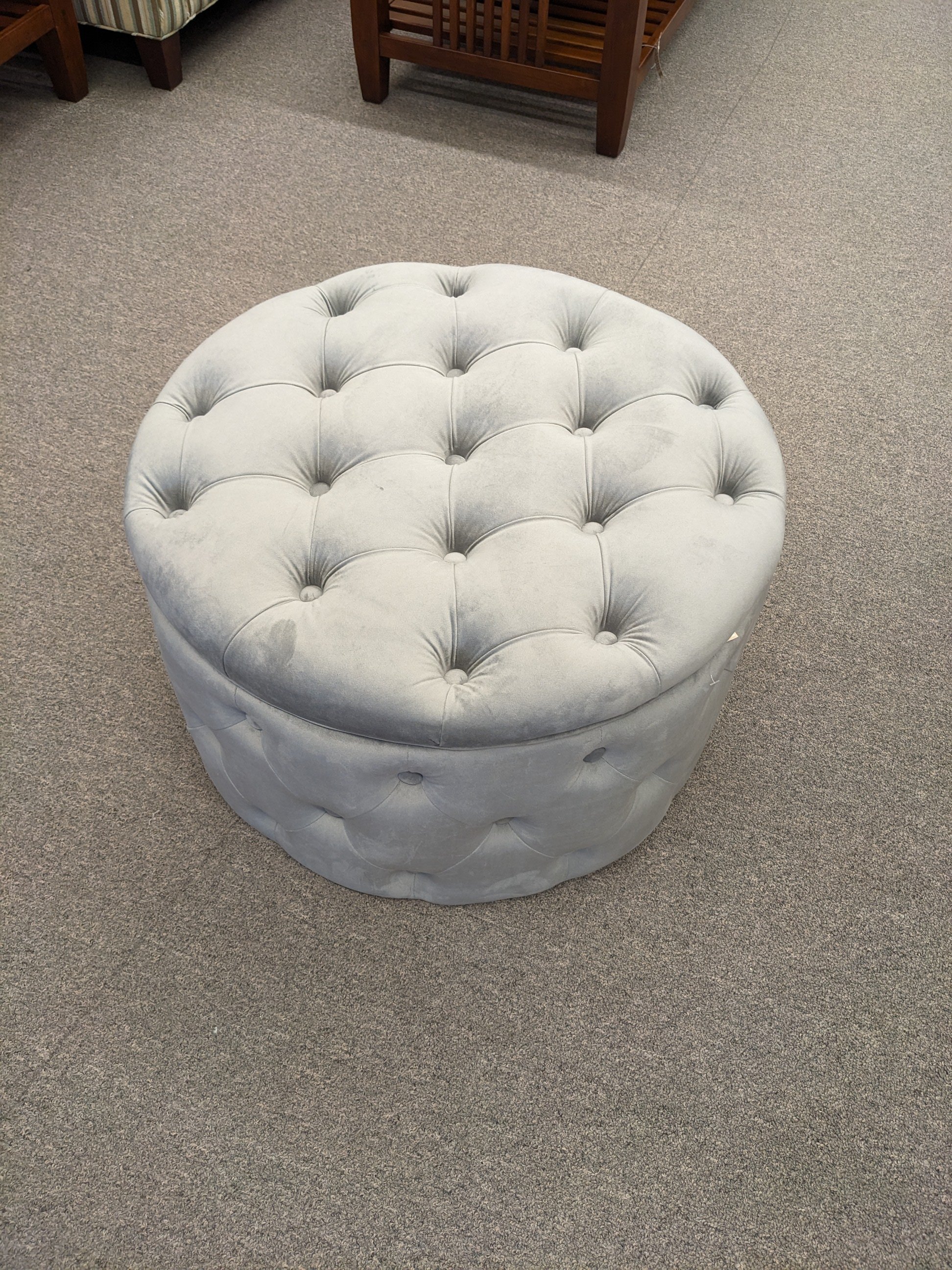 NEW Gray Tufted Storage Ottoman