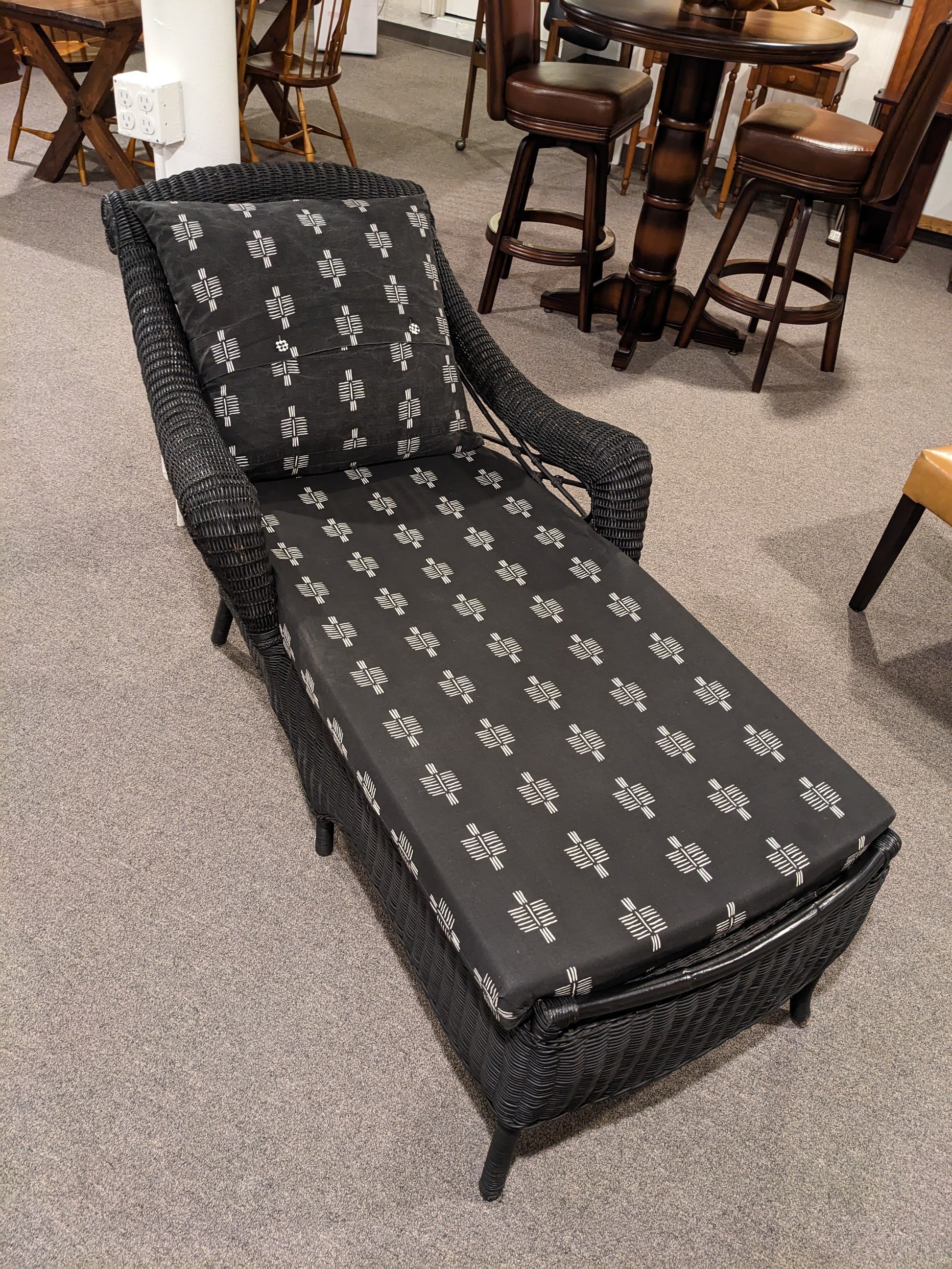 Black Wicker Chaise Lounge Chair