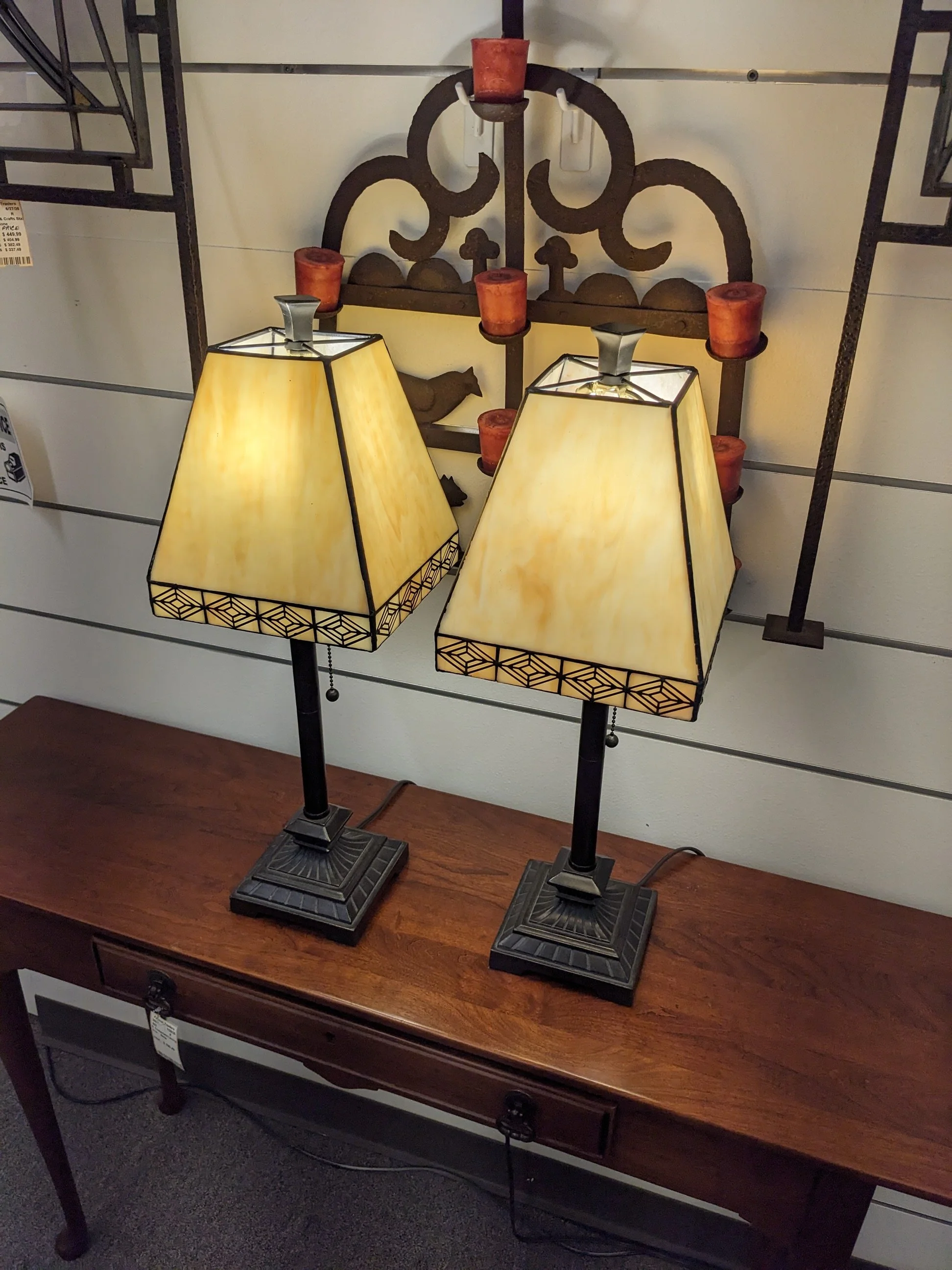 Geometric-Design Stained Glass Table Lamps