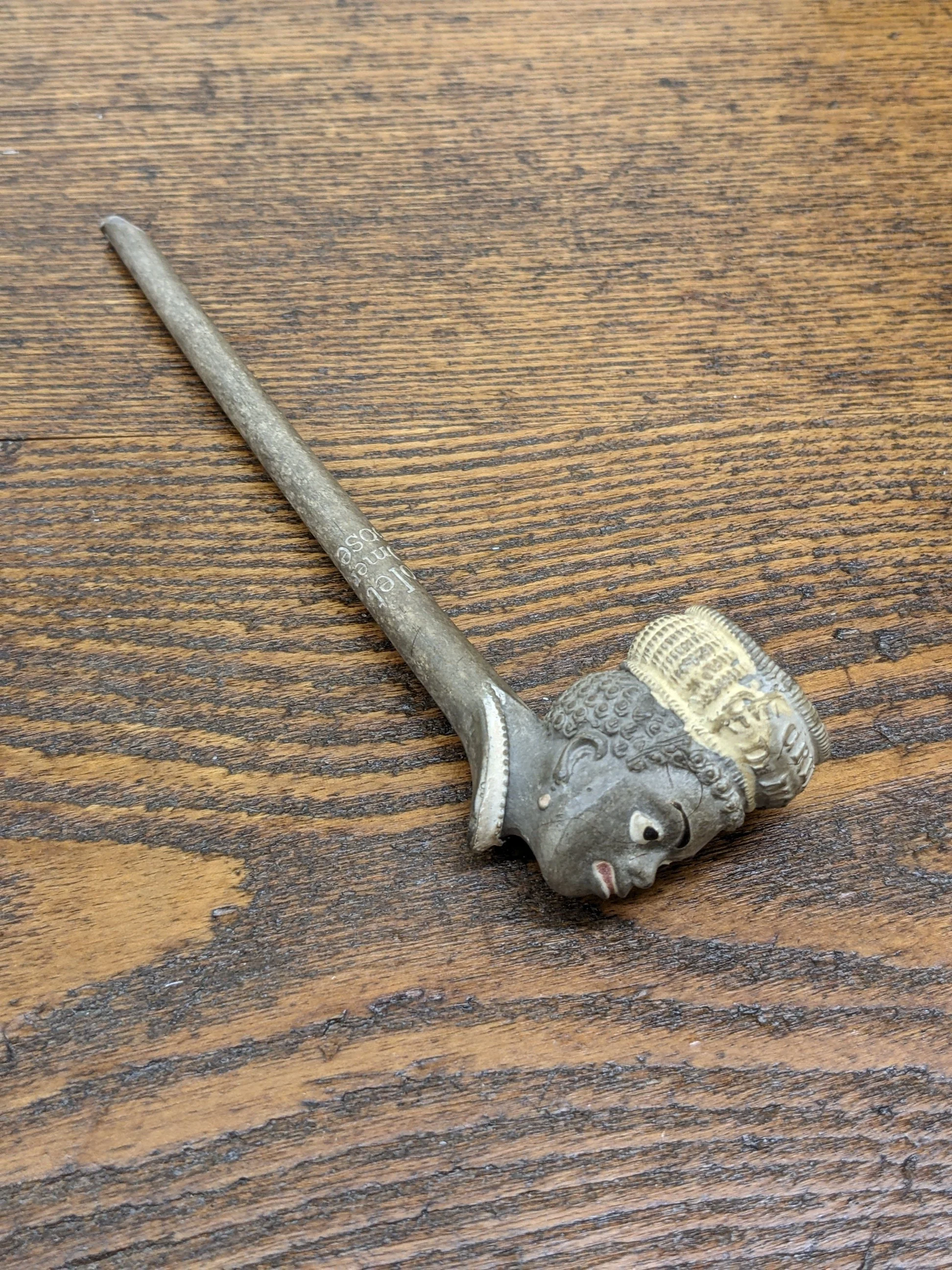 1800s Creme de Moka French Clay Figural Pipe