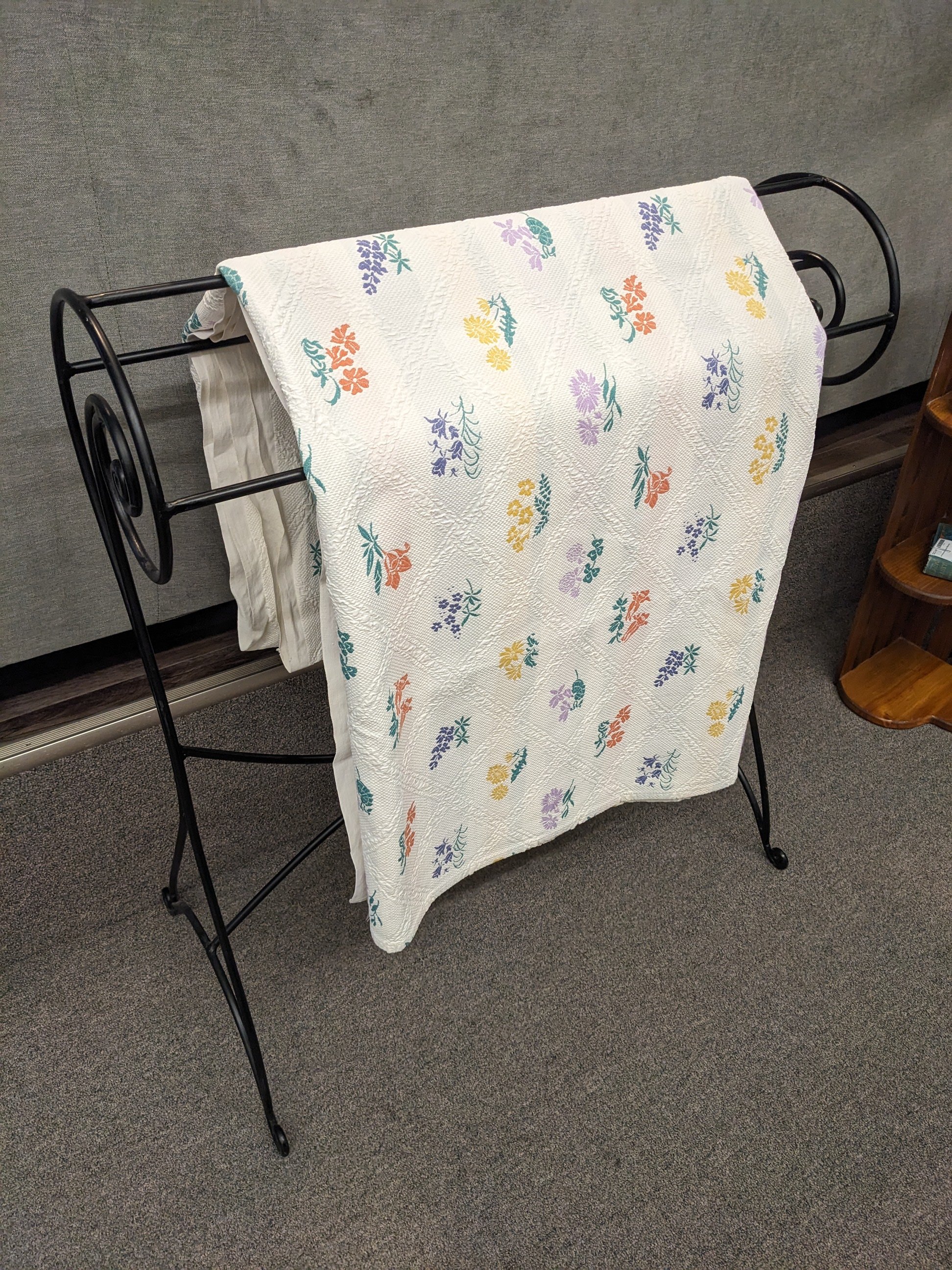 Vintage Bates Full  Trapunto-Style Coverlet