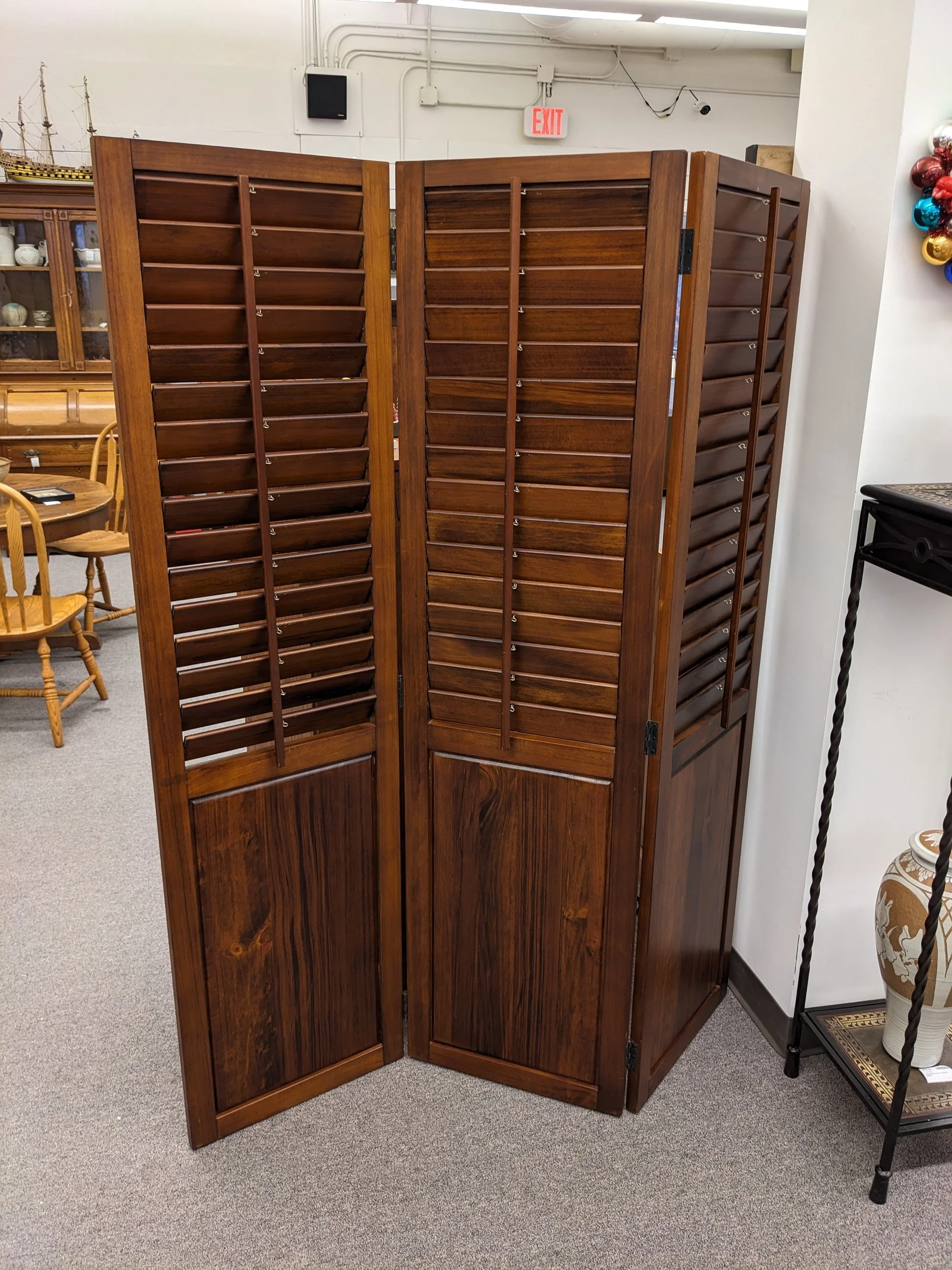3-Panel Wood Louvered Room Divider