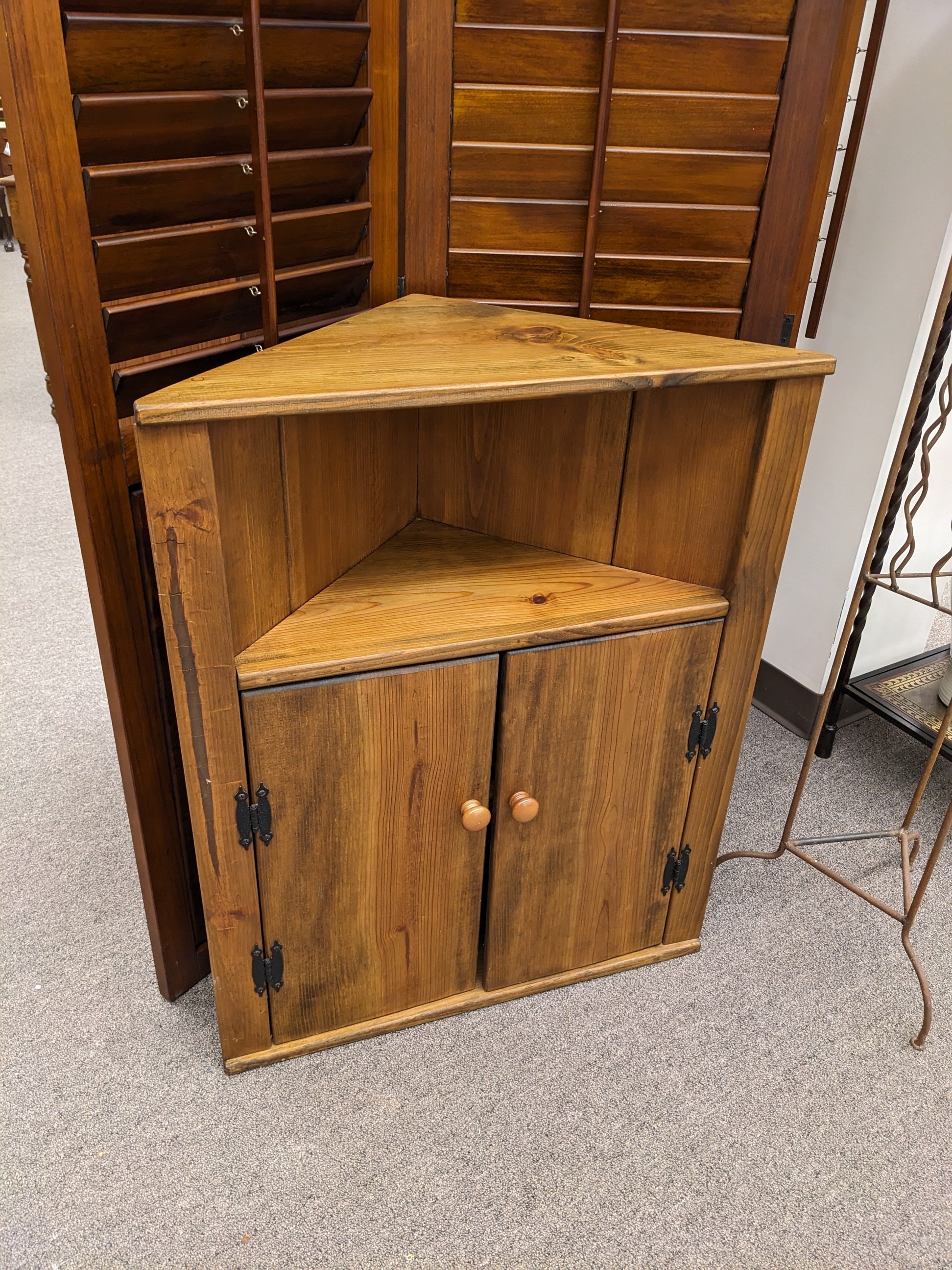 Rustic Pine 2-Door Corner Cabinet