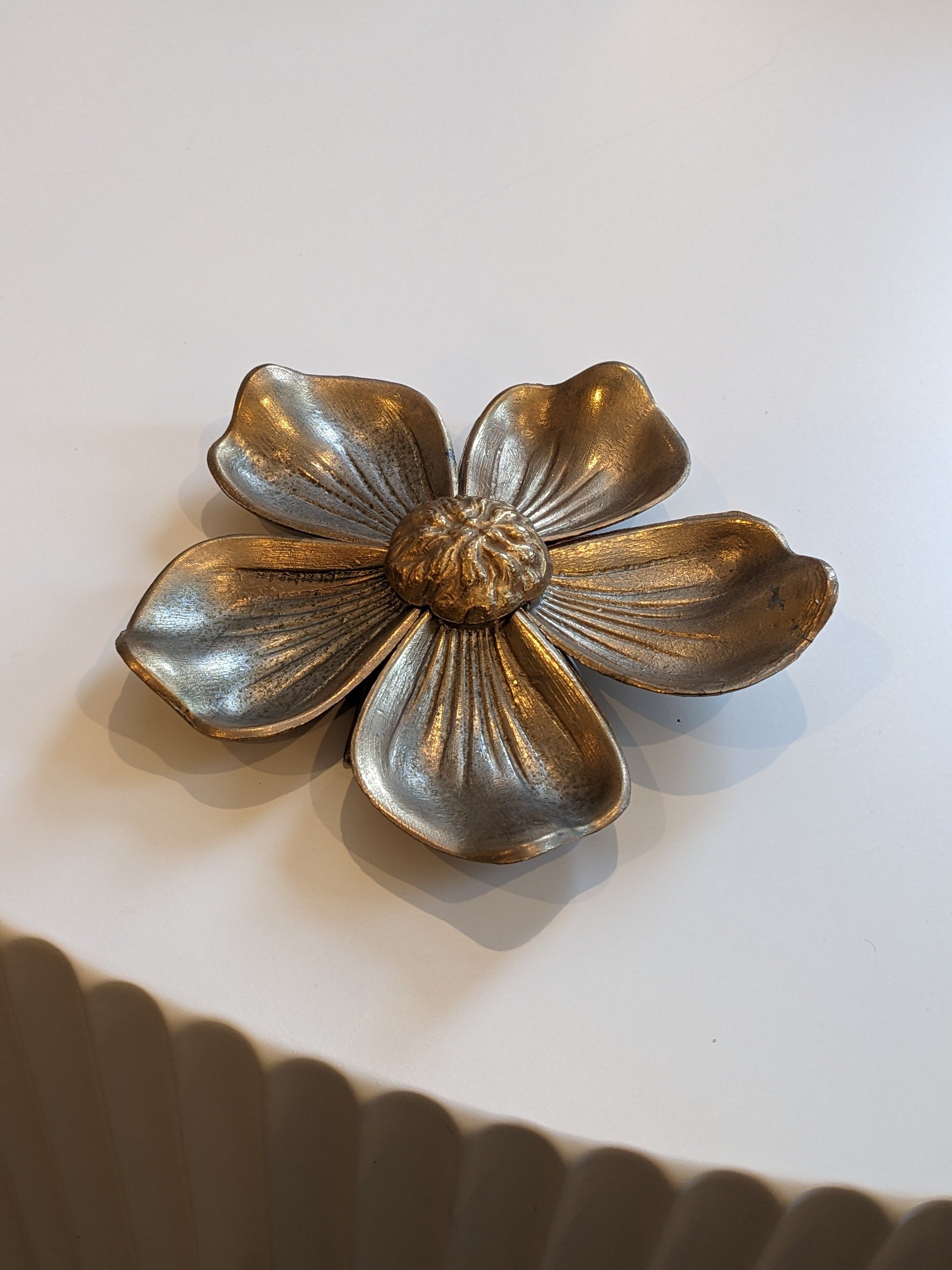 MCM Removeable Flower Petal Ashtray