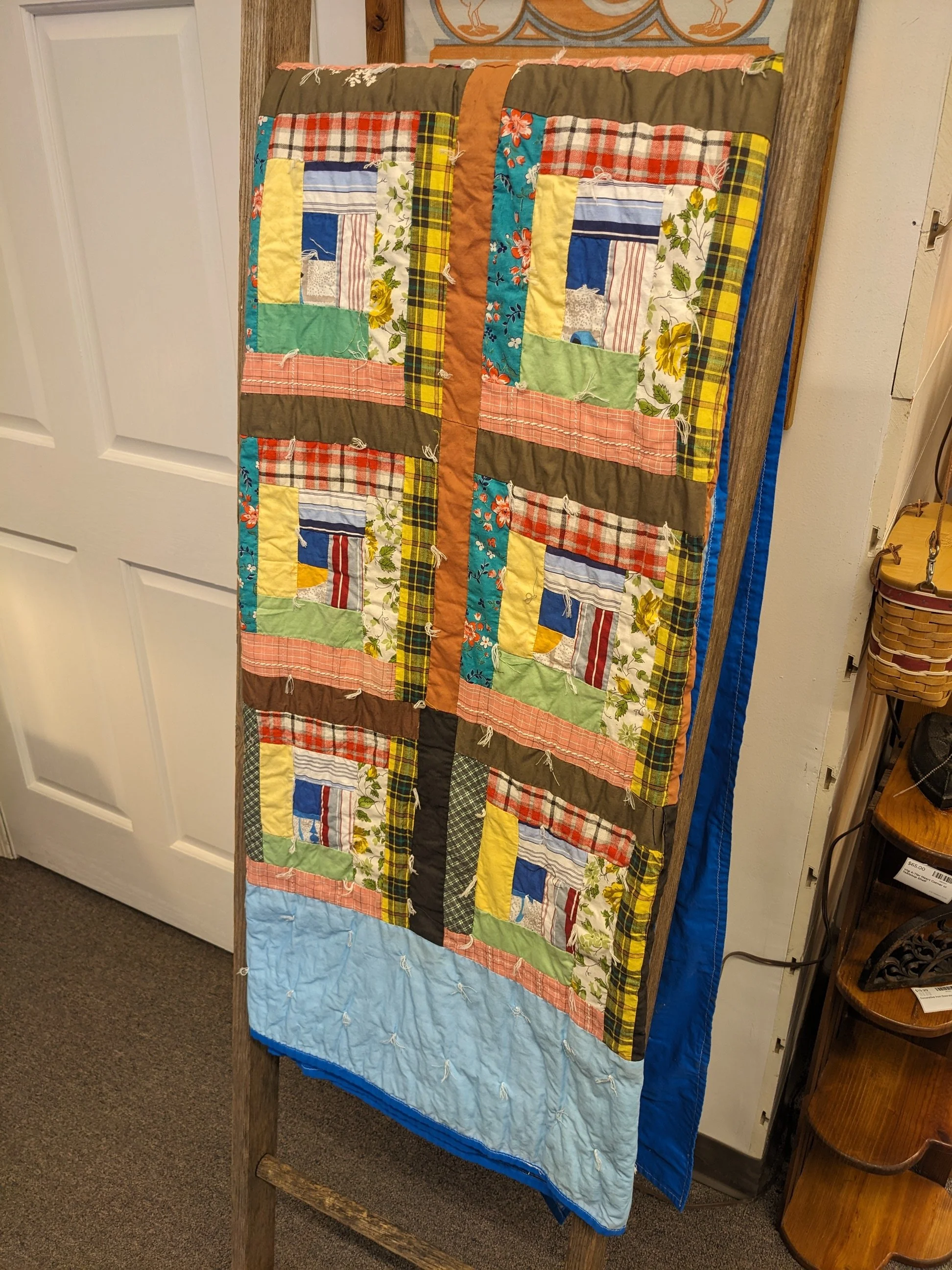 Vintage Log Cabin Patchwork Scrap Quilt