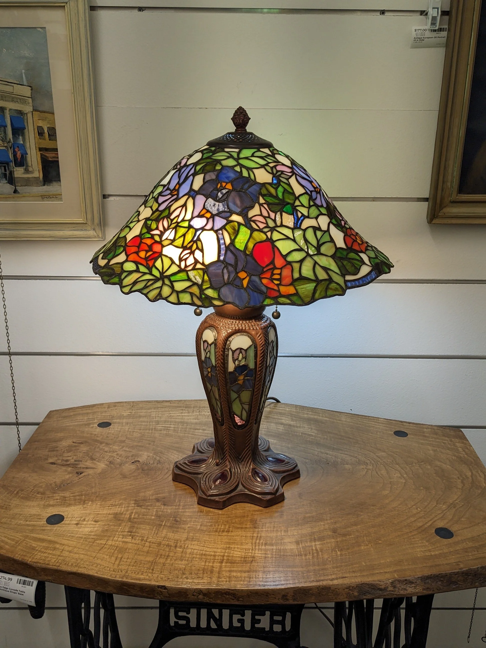 Tiffany-Style Stained Glass Lamp