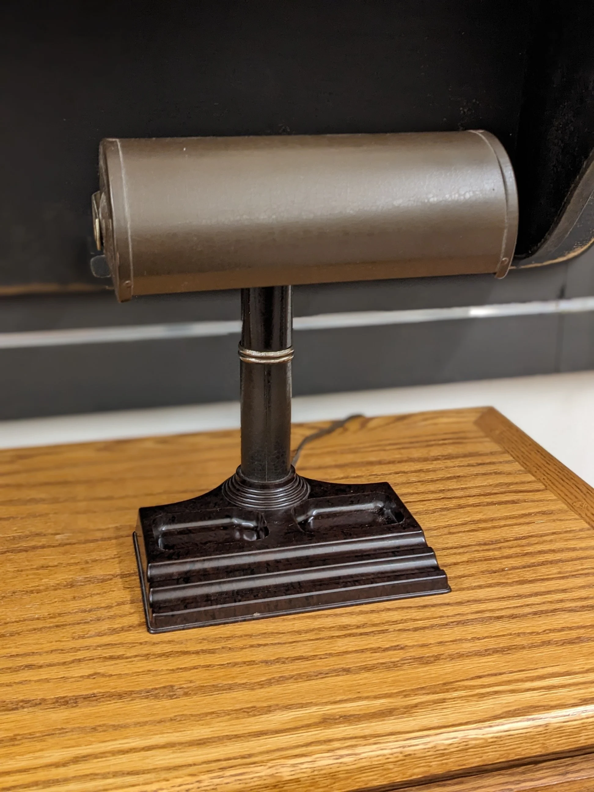 Art Deco Banker's Lamp