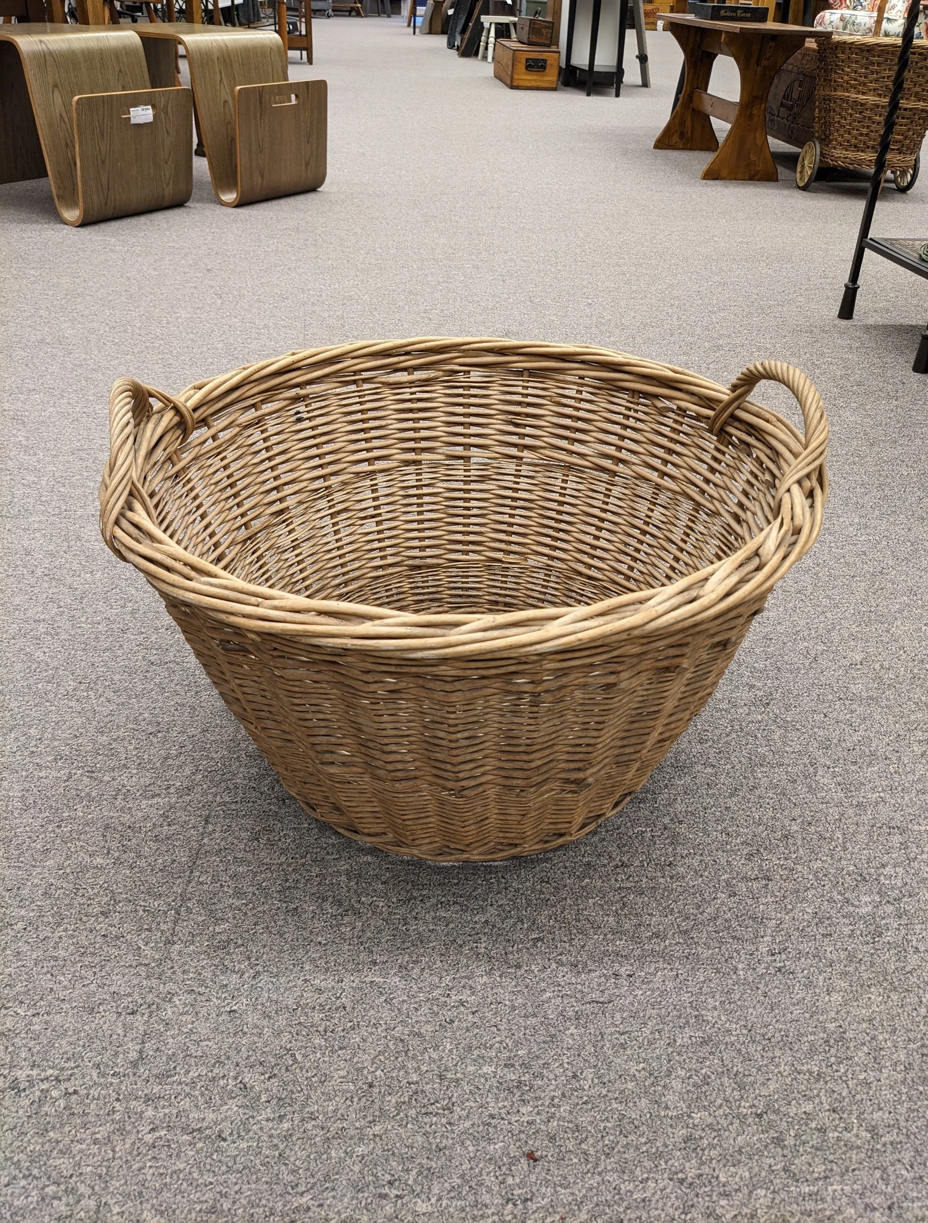 intage European Farmhouse Laundry Baskets