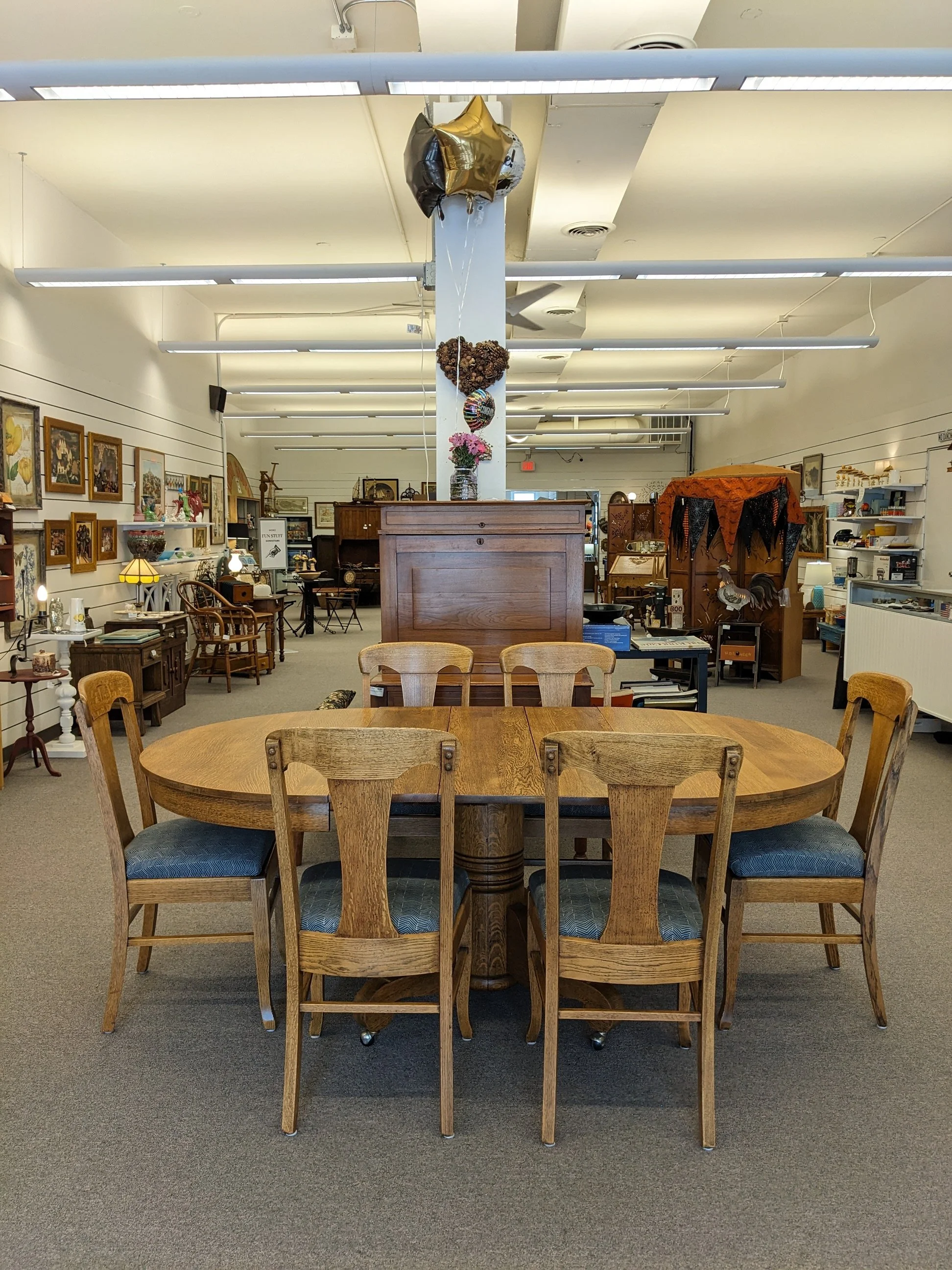 7 Pc. Antique Oak Dining Set
