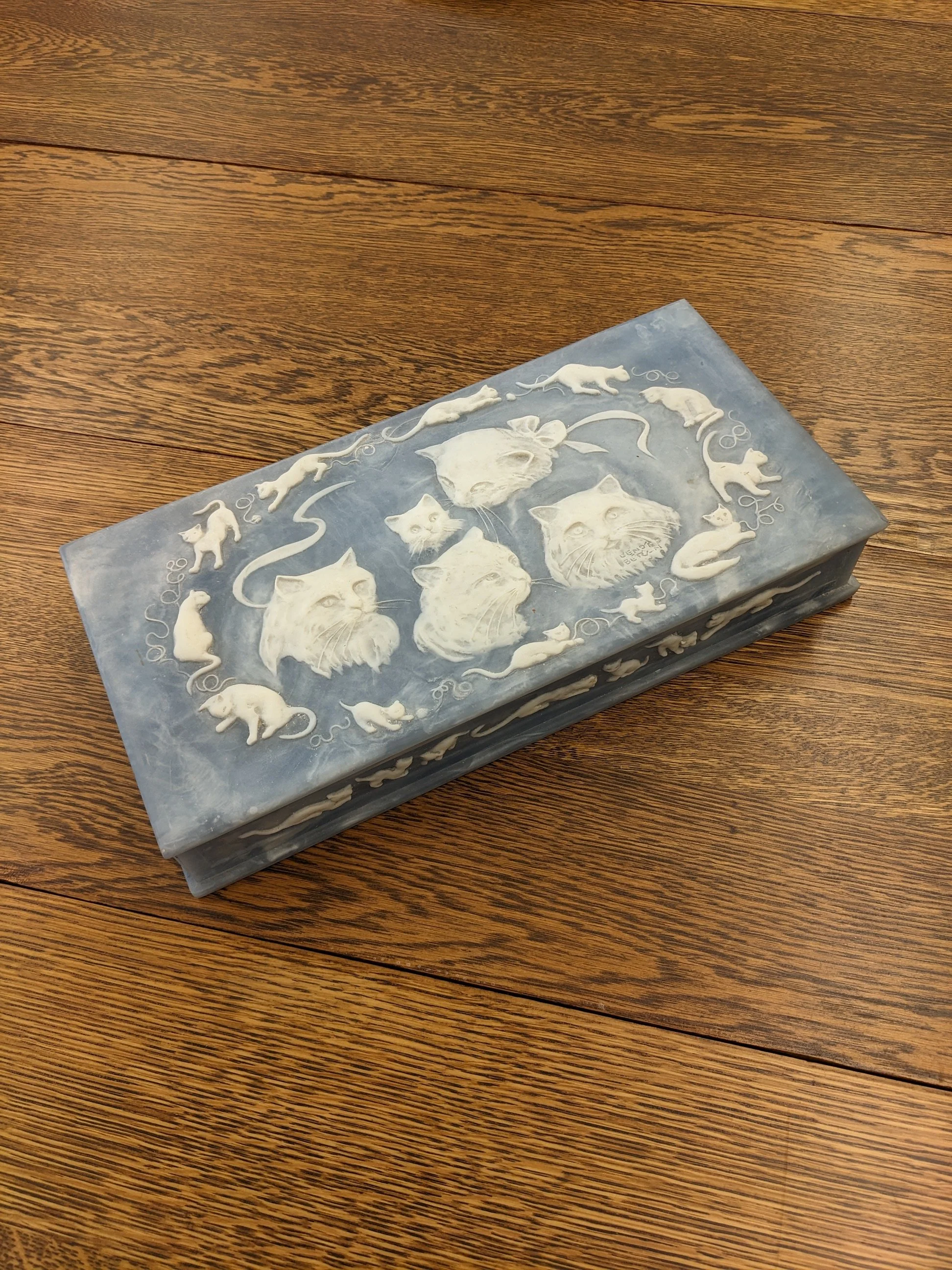 Vintage Incolay Stone Cats Jewelry Box