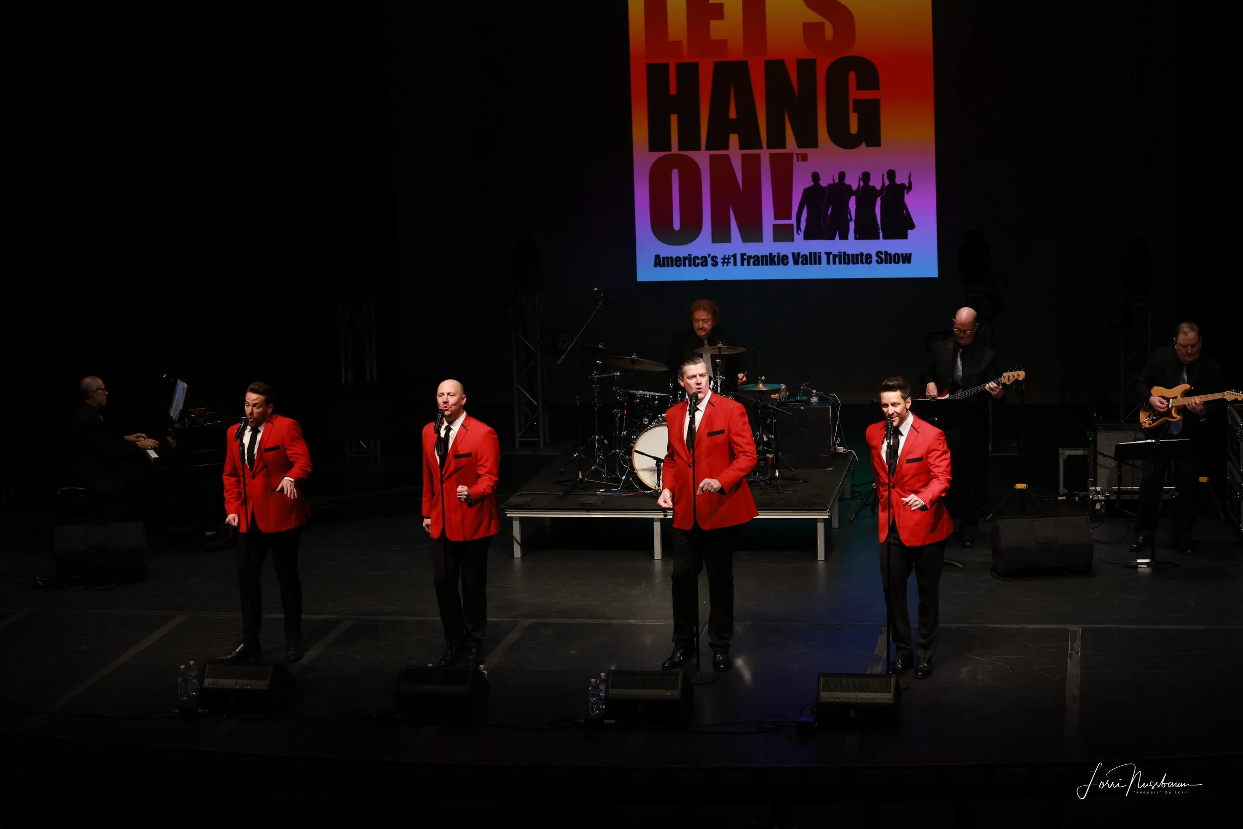 2025/2026 LET'S HANG ON