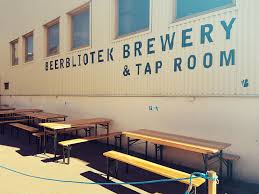 BEERBLIOTEK TAPROOM. GOTHERNBURG https://beerbliotek.com