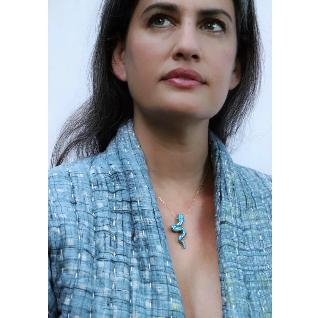 1ACBCD11-9F59-465D-A84E-C7DF32FA36FD