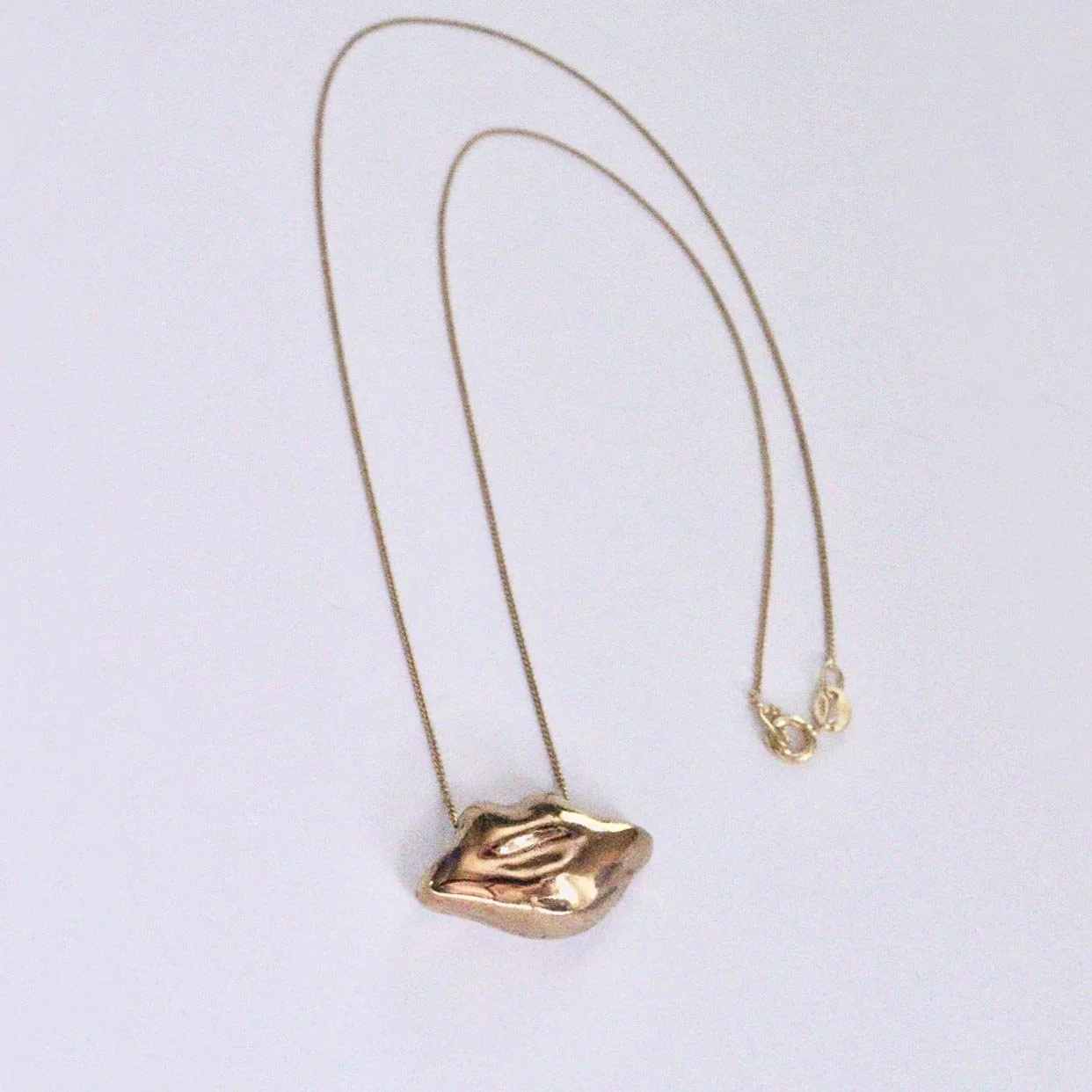 bocca_necklace_closeup01.jpg