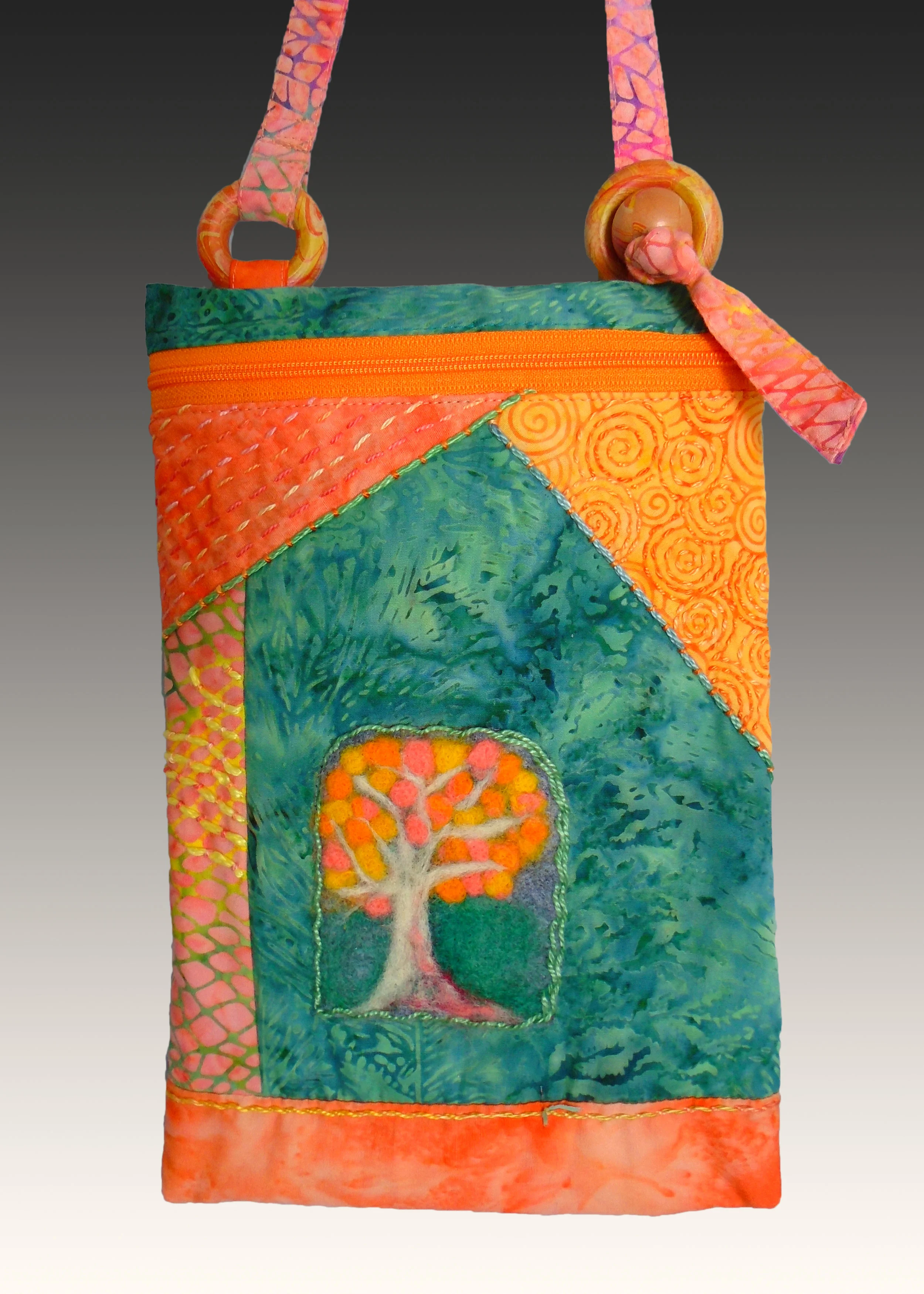 EEDSC01201_handmade-bag-felted-embroidered-marbled-batik.jpg