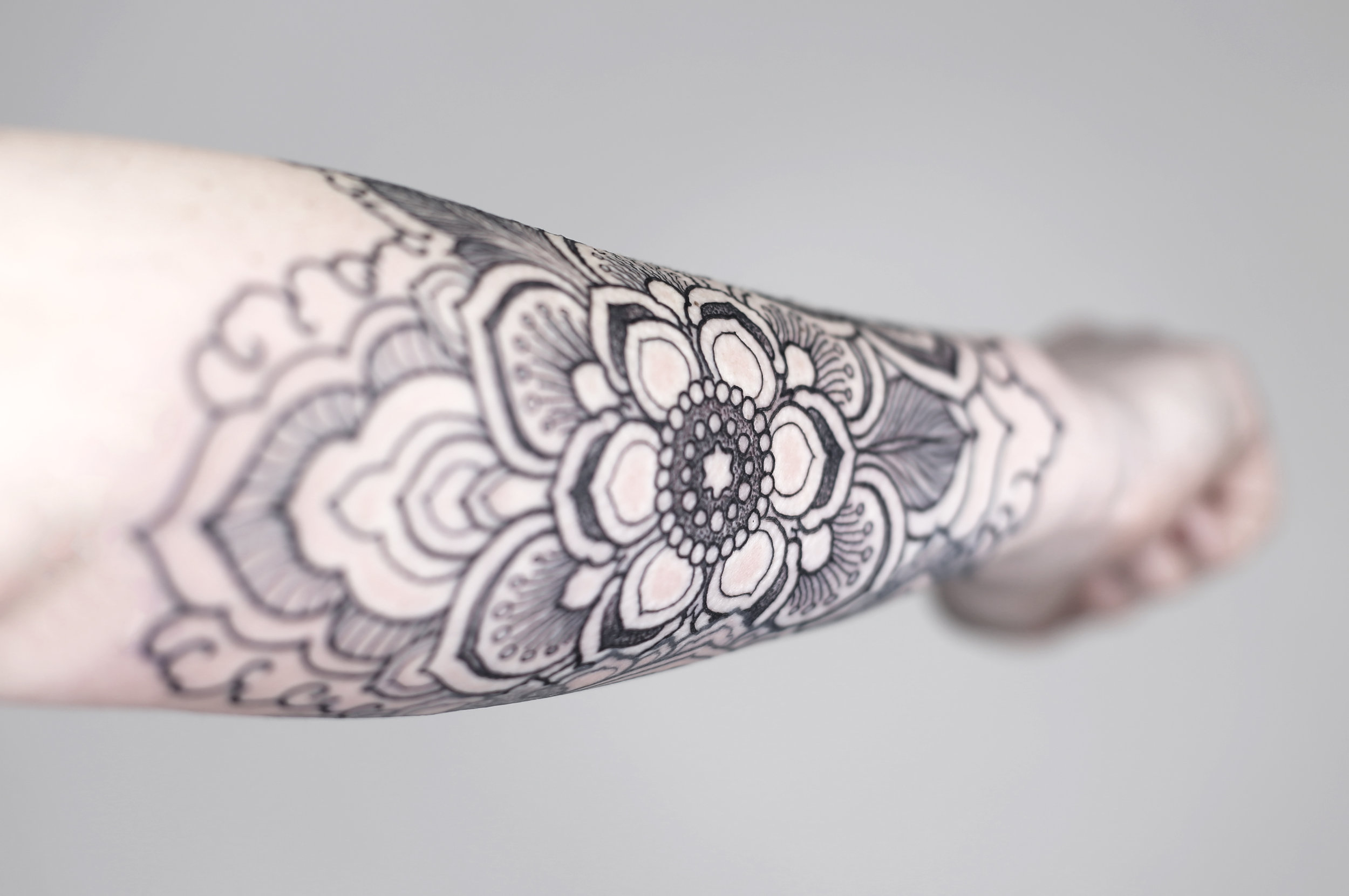 jessica tattoo ejay tattoo singleton tattoo mandala stipple dallas texas ink master.jpg