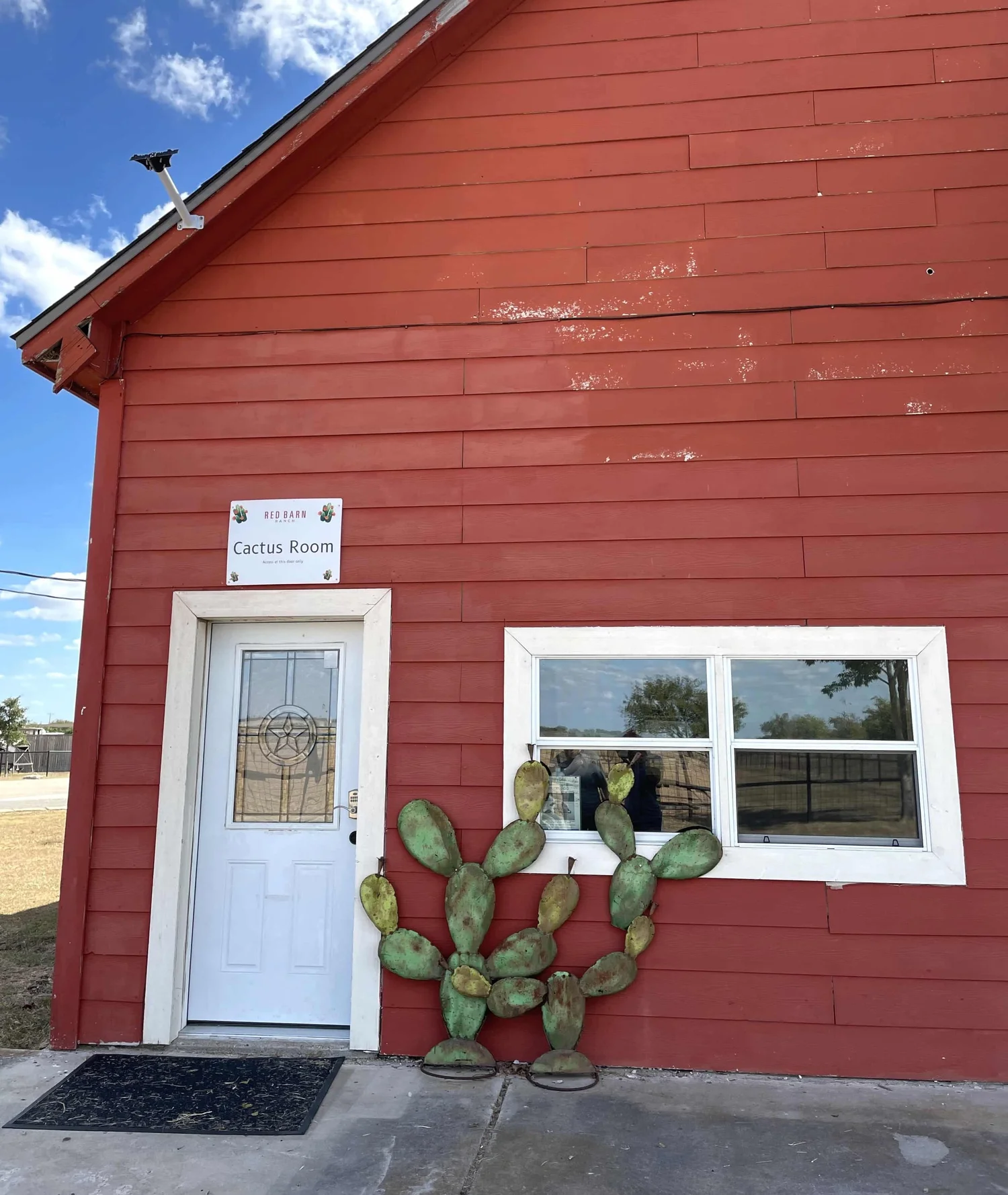 Red Barn Ranch | Live Feed | Discover Peaceful Stays Today — Red Barn ...