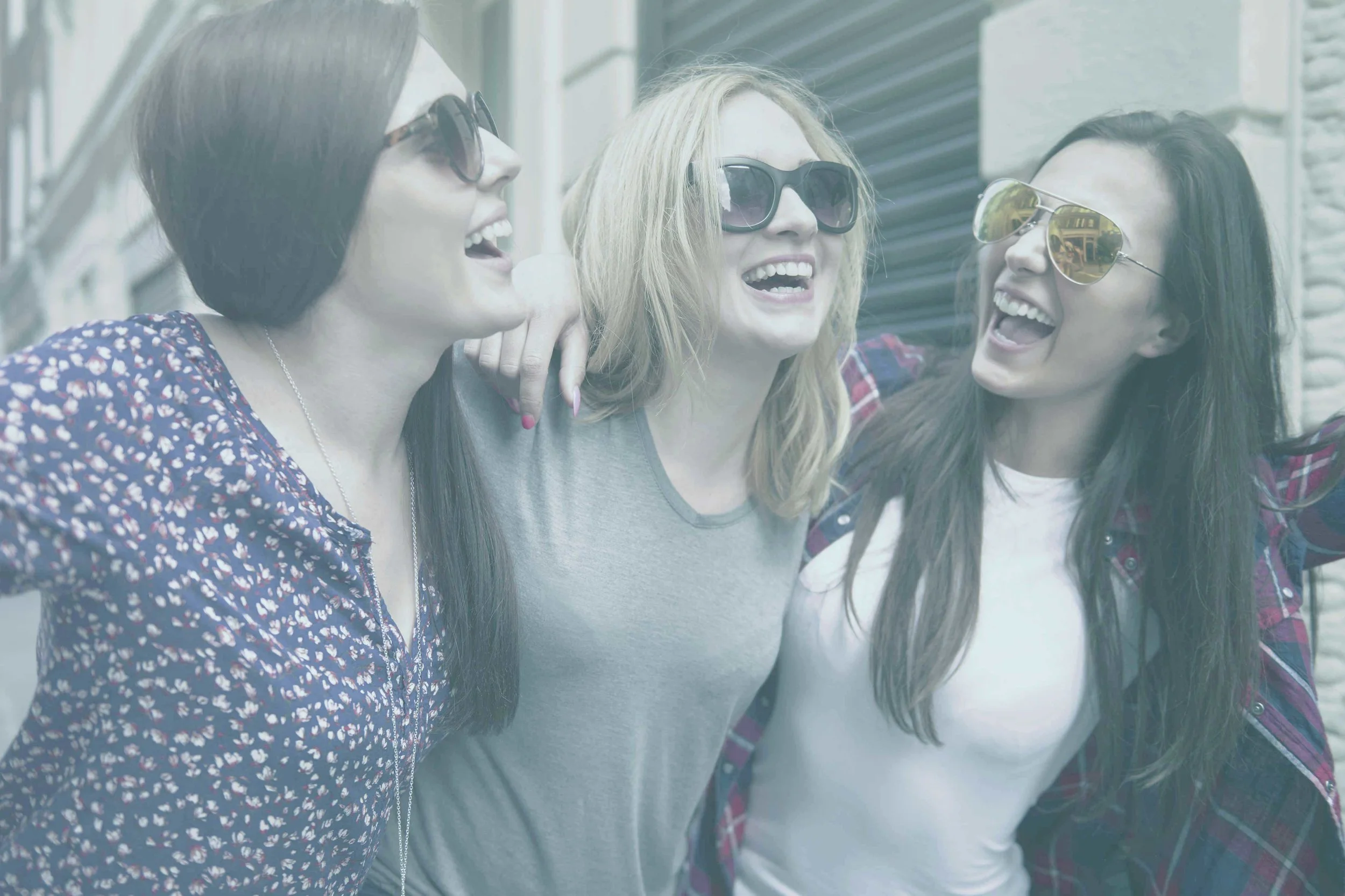 Background_Women1.jpg