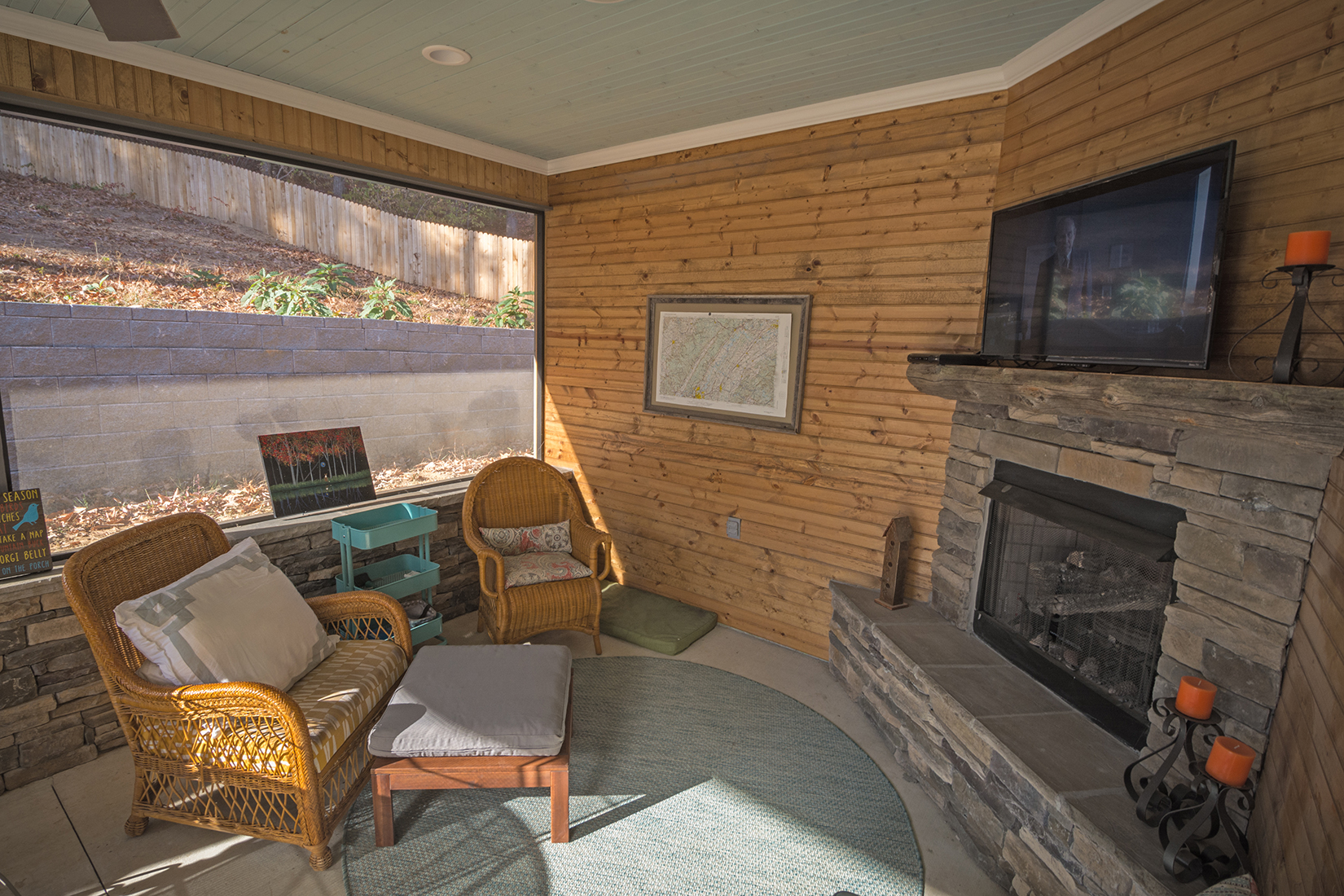 ScreenedPorch2.jpg