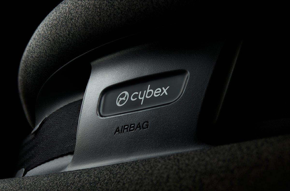 07_Cybex_Logo_Detail_v01.jpg