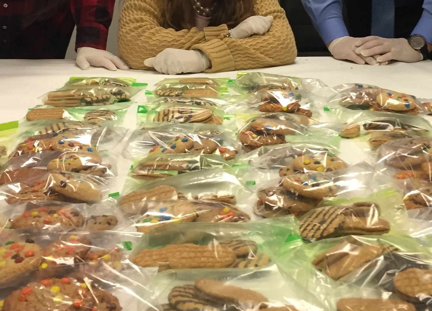 Baking, Buying and Packing Cookies - SoupMobile