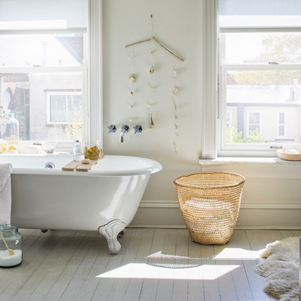 SOAK_Ocean_bathroom_dana_gallagher_1145_900x-2.png