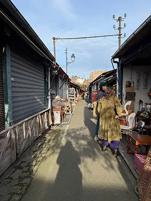 alleys filled with treasure