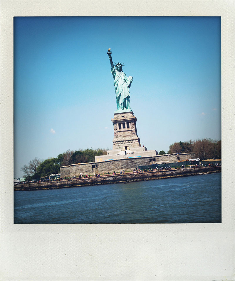 Manhattan-Diary-Polaroid-Fotografie-Freiheitsstatue-edition-wagner1972.jpg