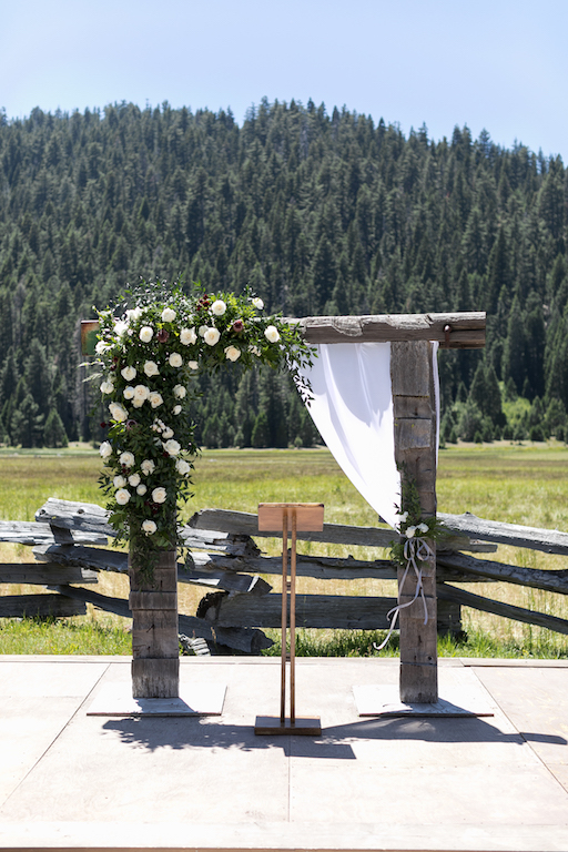 Wedding Arch Chico, Ca .jpg