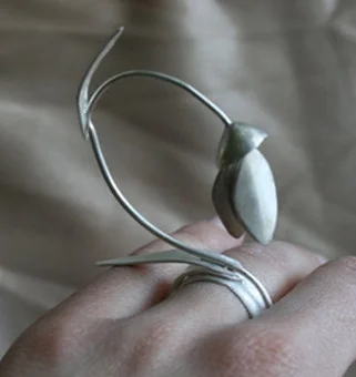 Snowdrop Display Ring