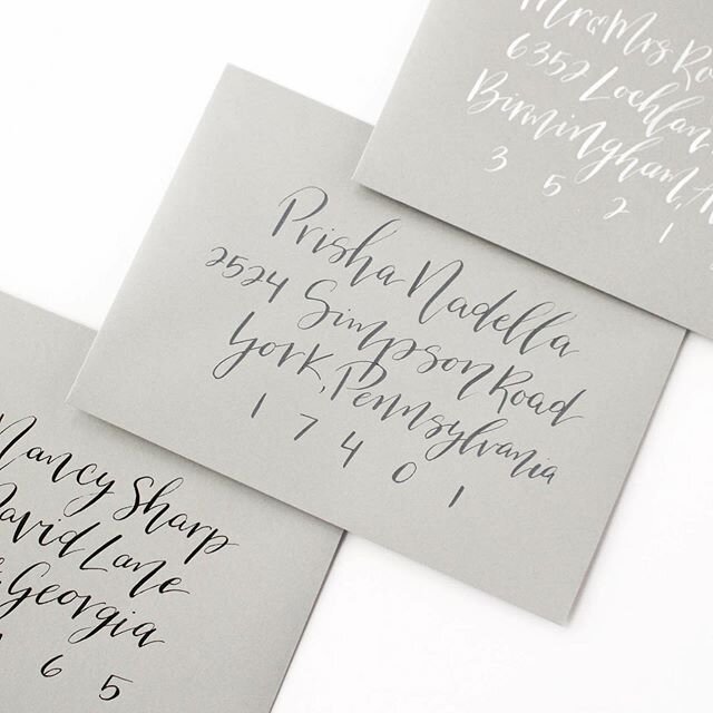 Roses are red,
Violets are blue, 
these grey ombre envelopes
are a great wedding idea for you 😉