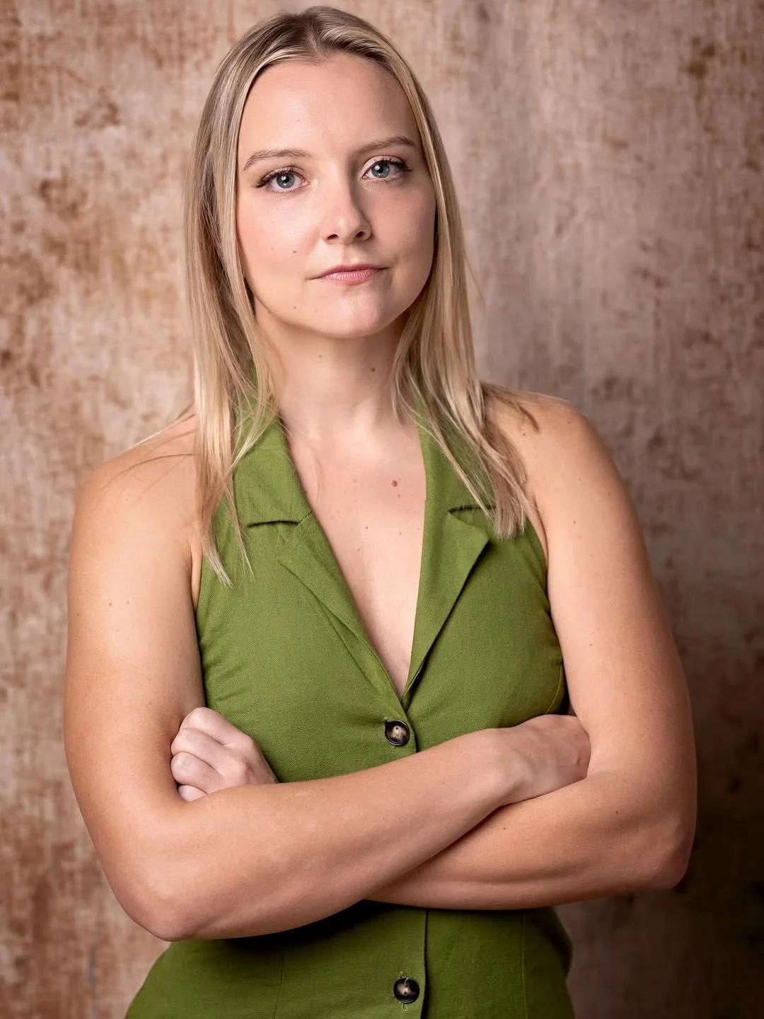 L.Kulow Headshot 06.jpg