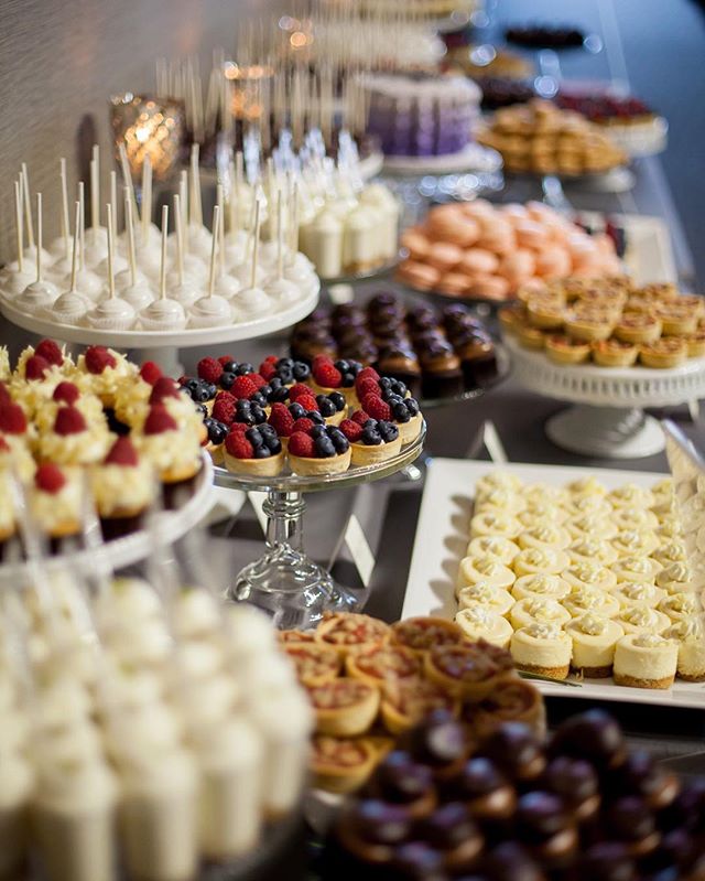 Seriously the MOST gorgeous dessert spread I've ever seen! @cocoaandfig